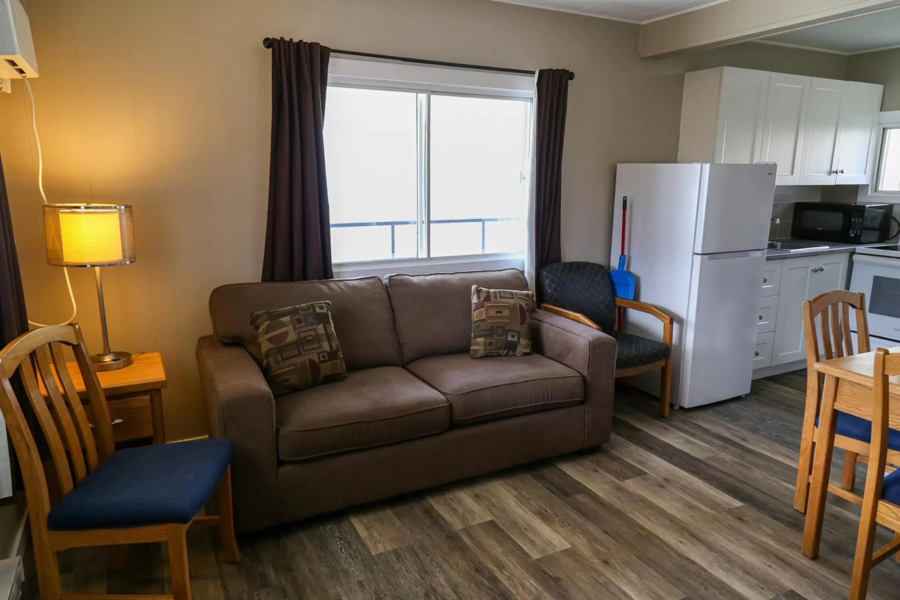 Living room, Seating Area in Richter Pass Beach Resort