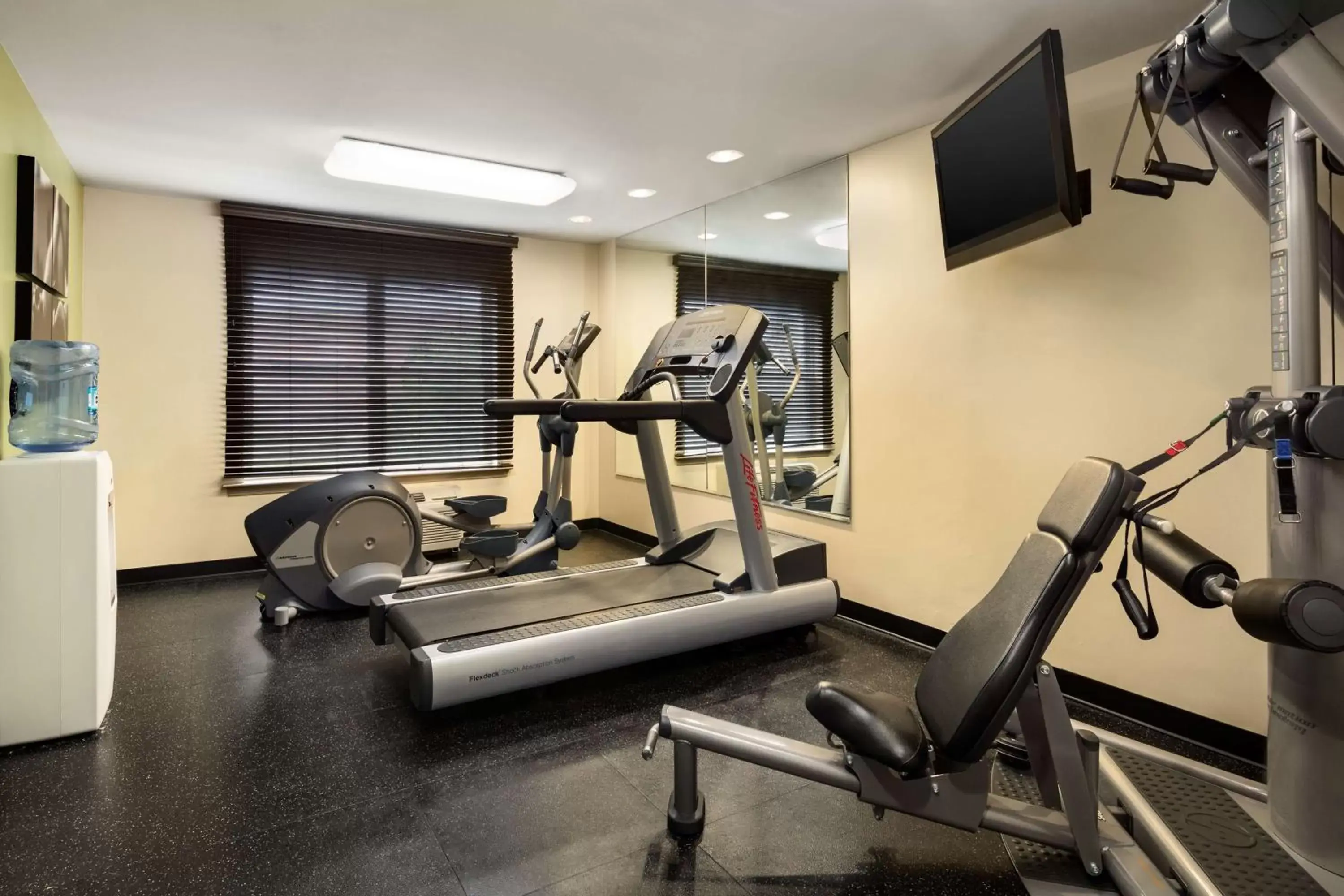 Activities, Fitness Center/Facilities in Country Inn & Suites by Radisson, Washington Dulles International Airport, VA