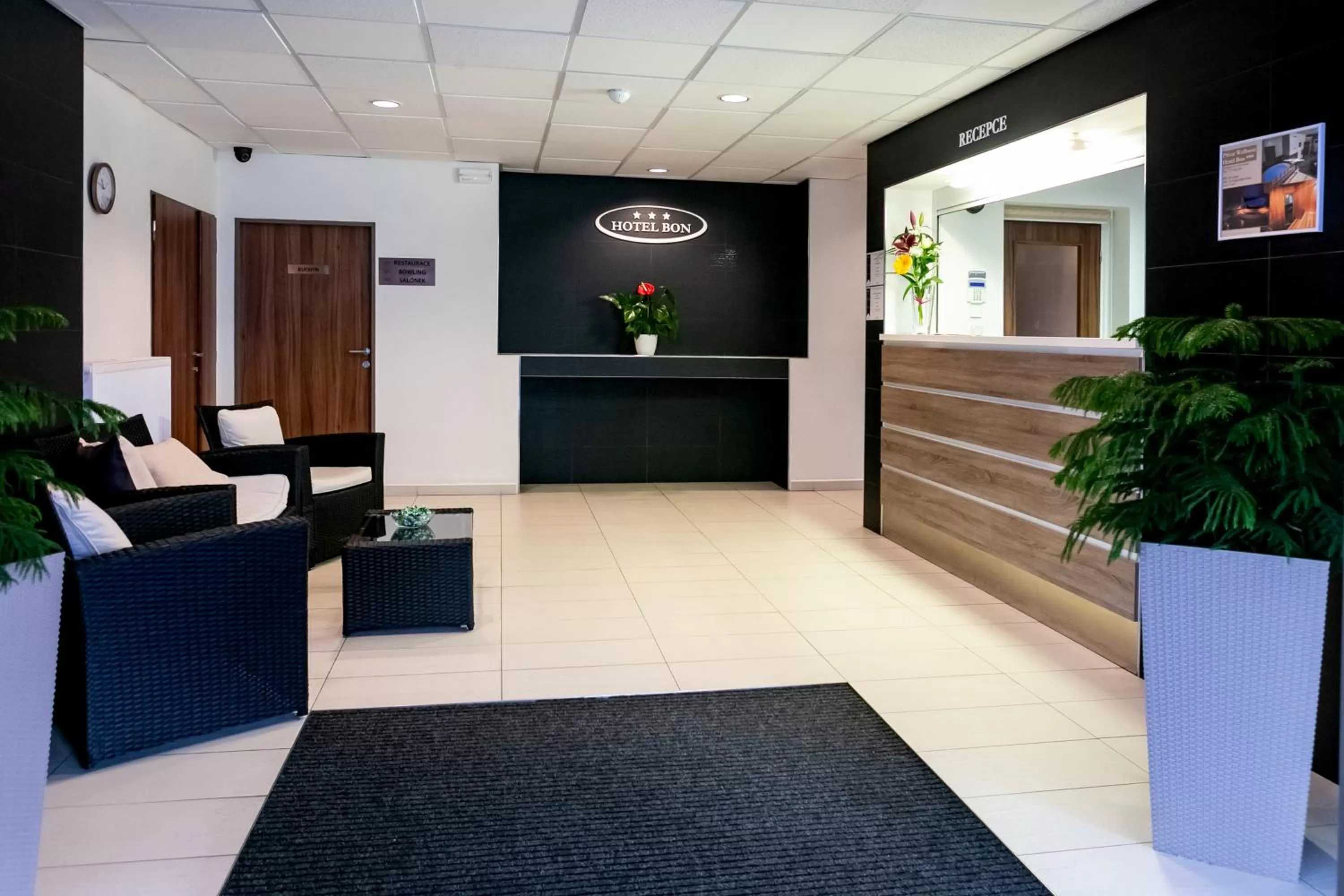 Lobby or reception in Hotel Bon