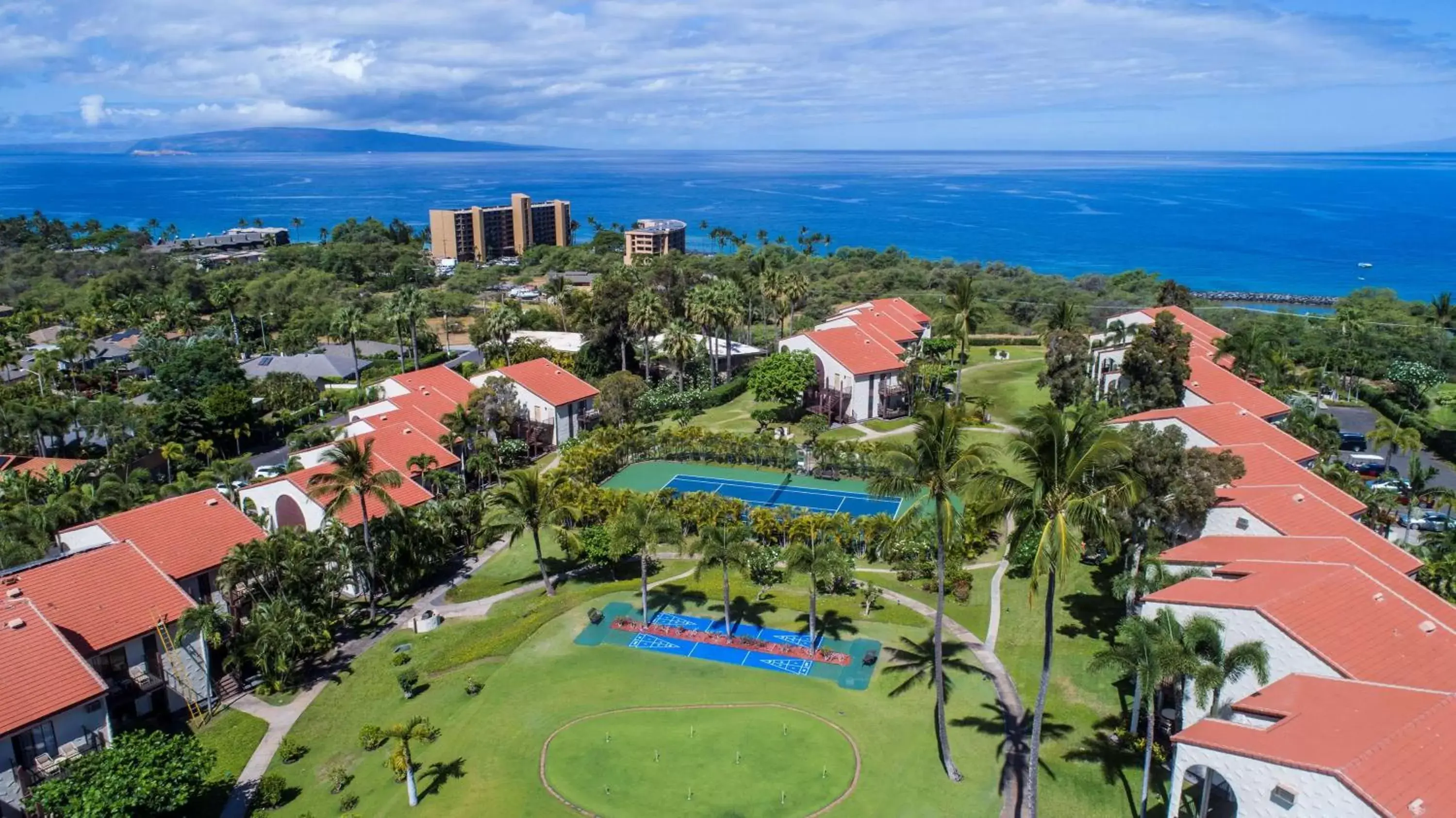 Minigolf, Bird's-eye View in Aston Maui Hill