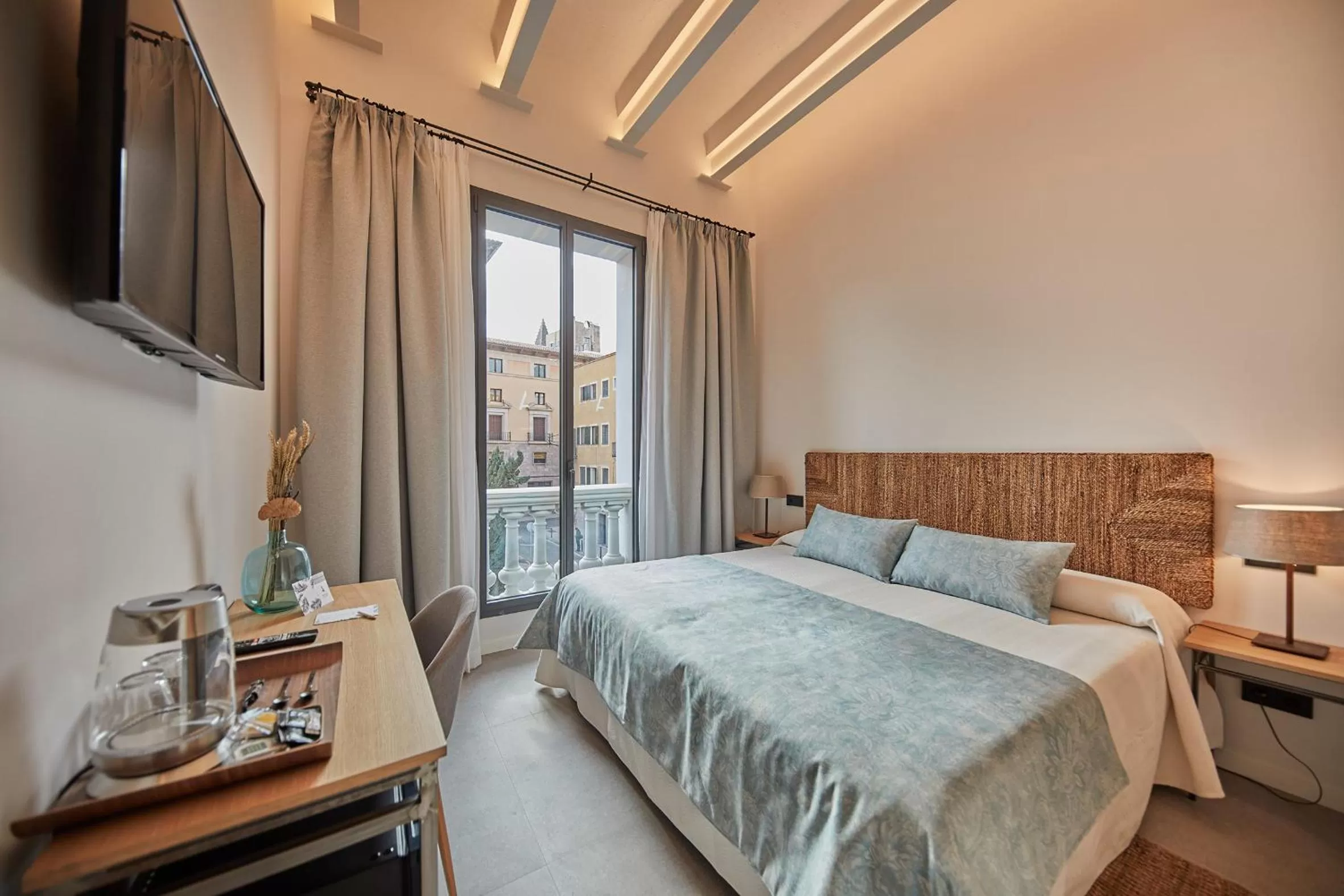 Photo of the whole room, Bed in Ca n'Alexandre - Adults Only