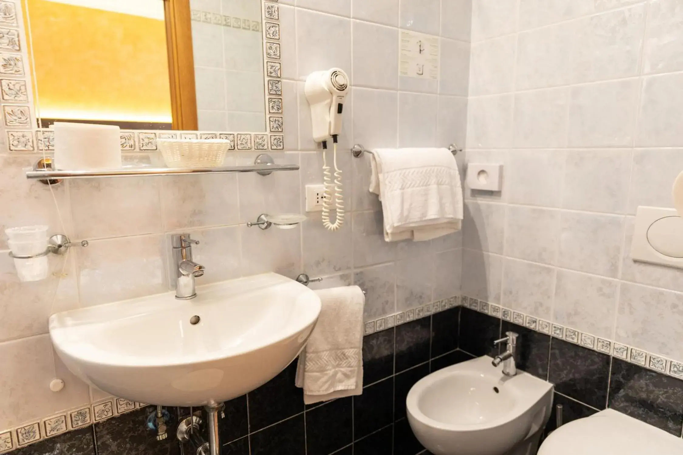 Bathroom in Hotel Verdi
