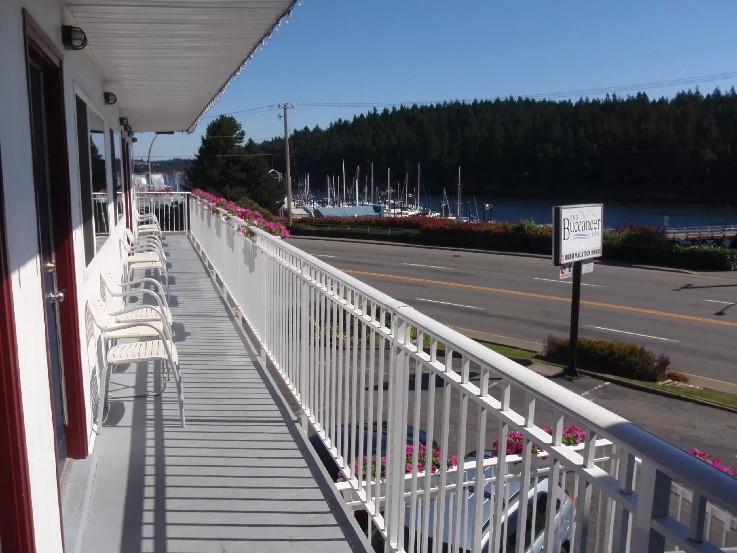 View (from property/room), Balcony/Terrace in Buccaneer Inn