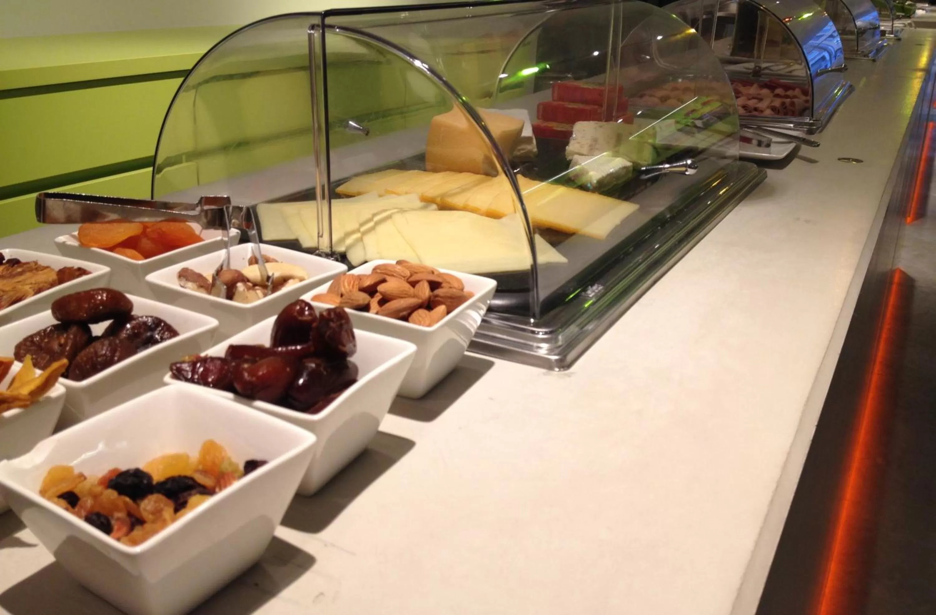 Restaurant/places to eat in Hotel Corbie Geel