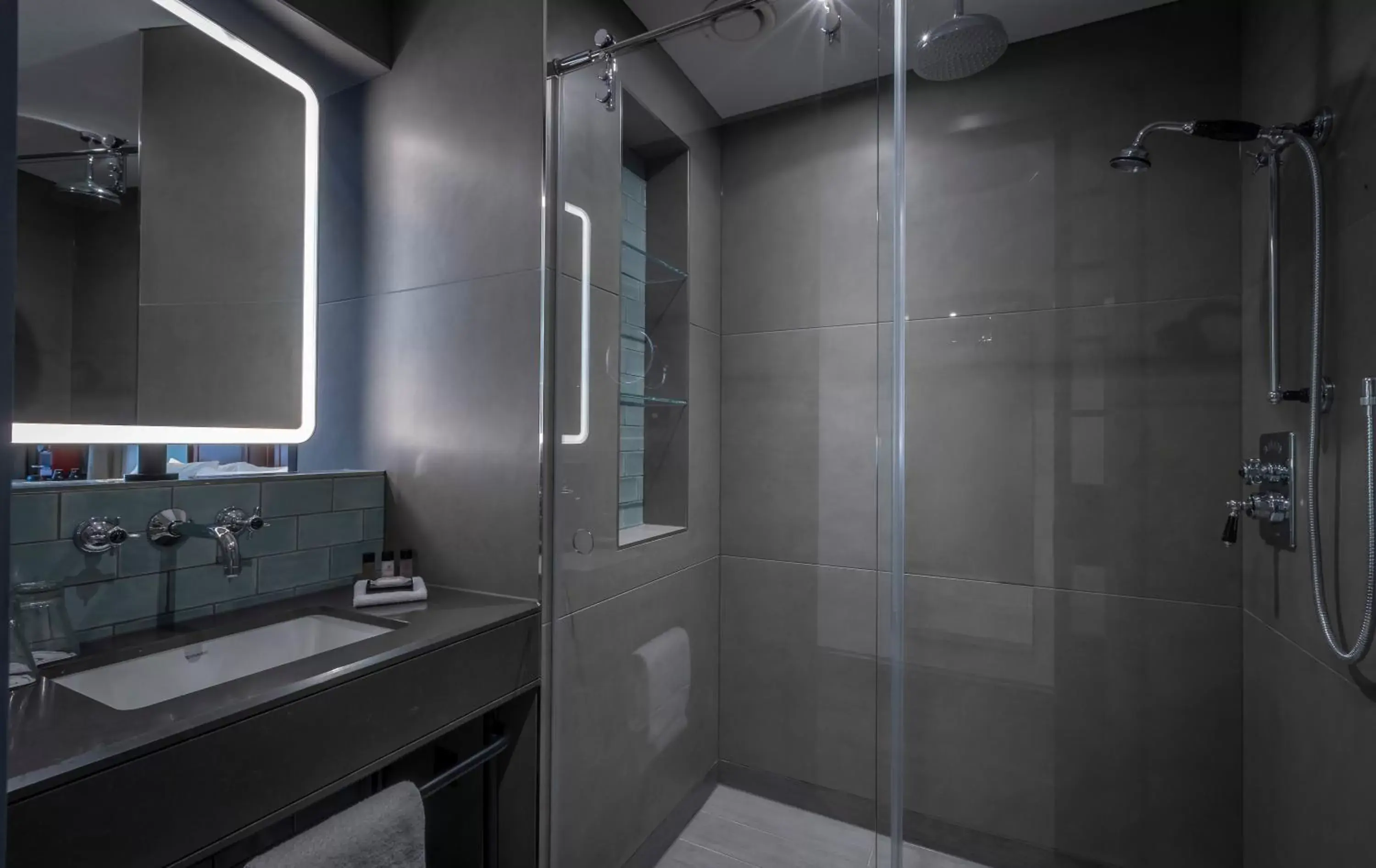 Shower, Bathroom in Clayton Hotel City of London