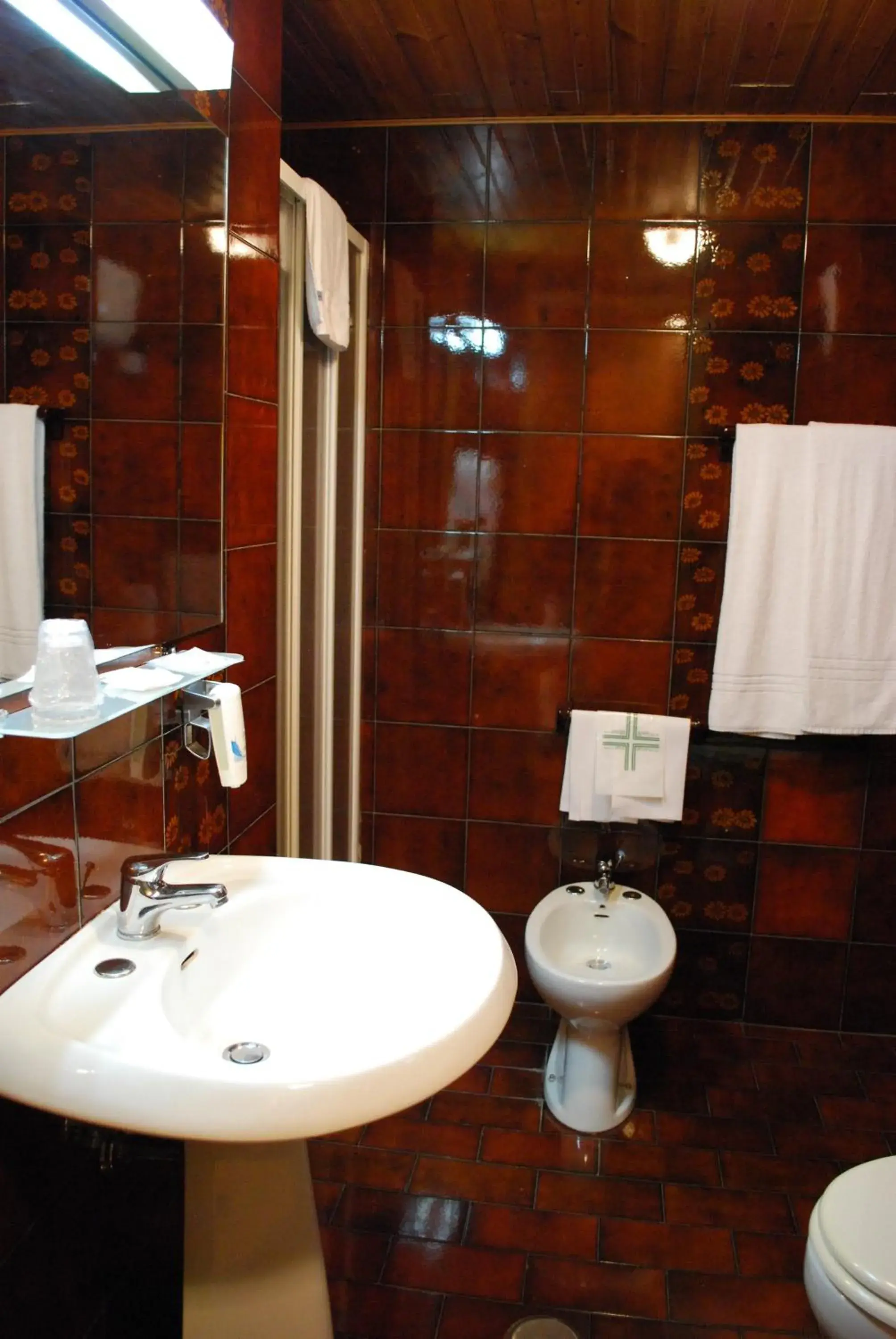 Toilet, Bathroom in Hotel Tre Torri
