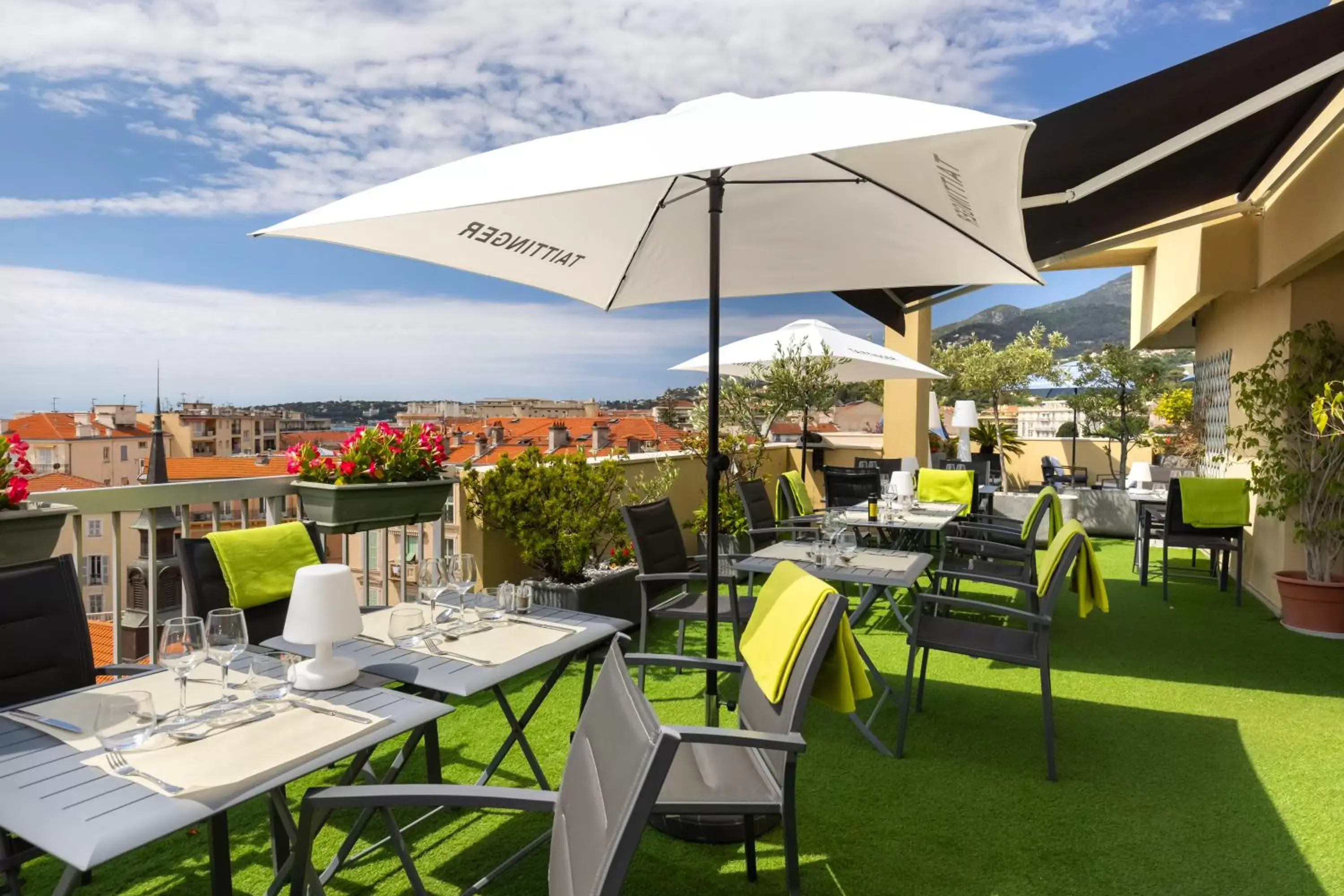 Restaurant/Places to Eat in Best Western Hotel Mediterranee Menton