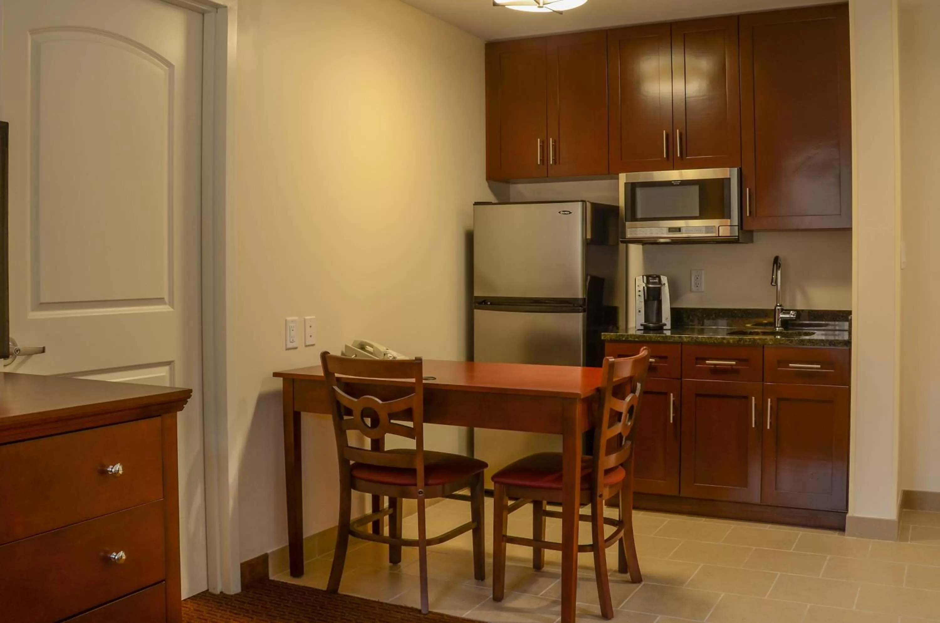 Kitchen or kitchenette in Penn Wells Lodge