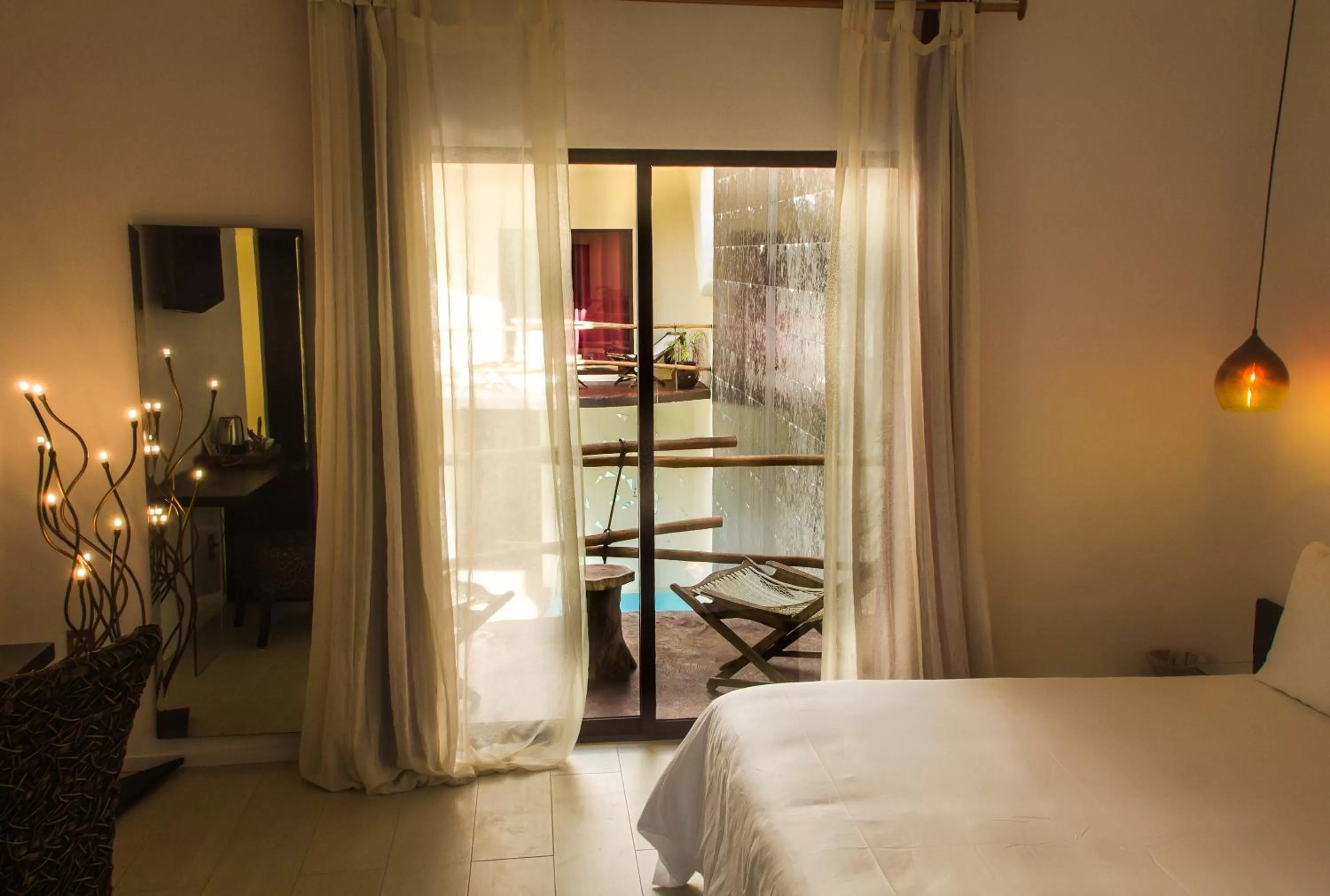 Balcony/Terrace, Bed in Kinbe Hotel Boutique