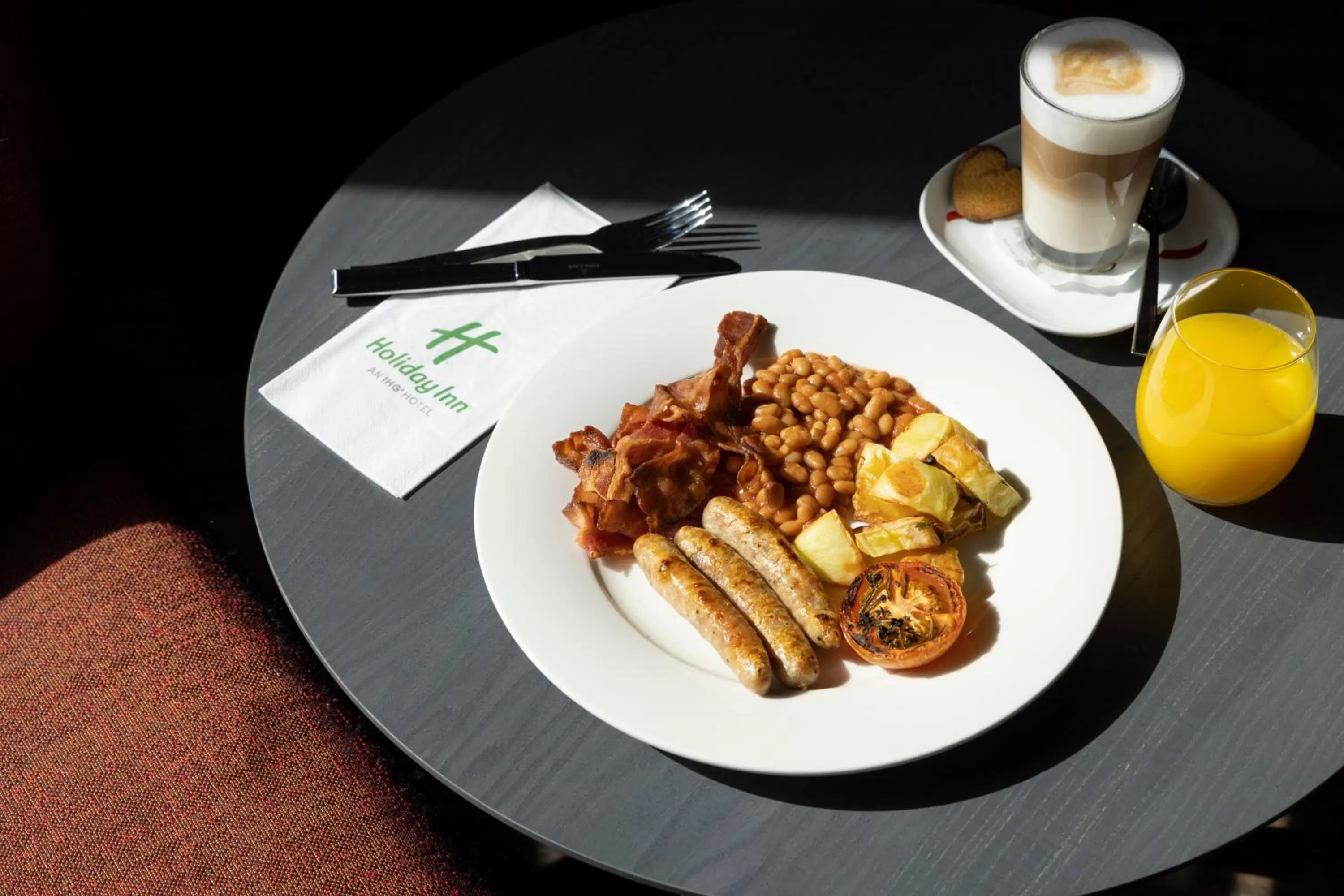 Breakfast in Holiday Inn - Eindhoven Airport by IHG
