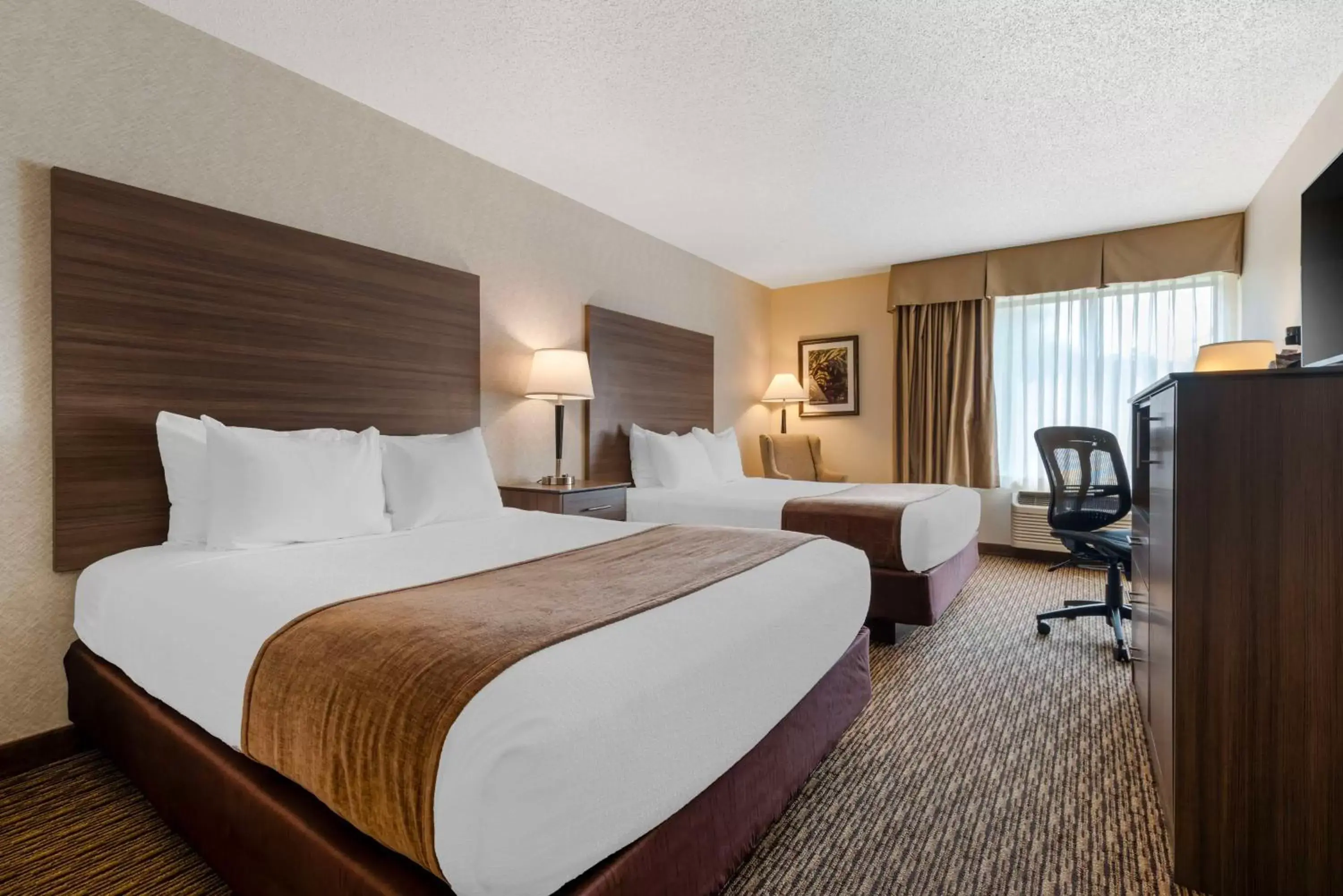 Bedroom in Best Western Spooner Riverplace Bedroom in Best Western Spooner Riverplace