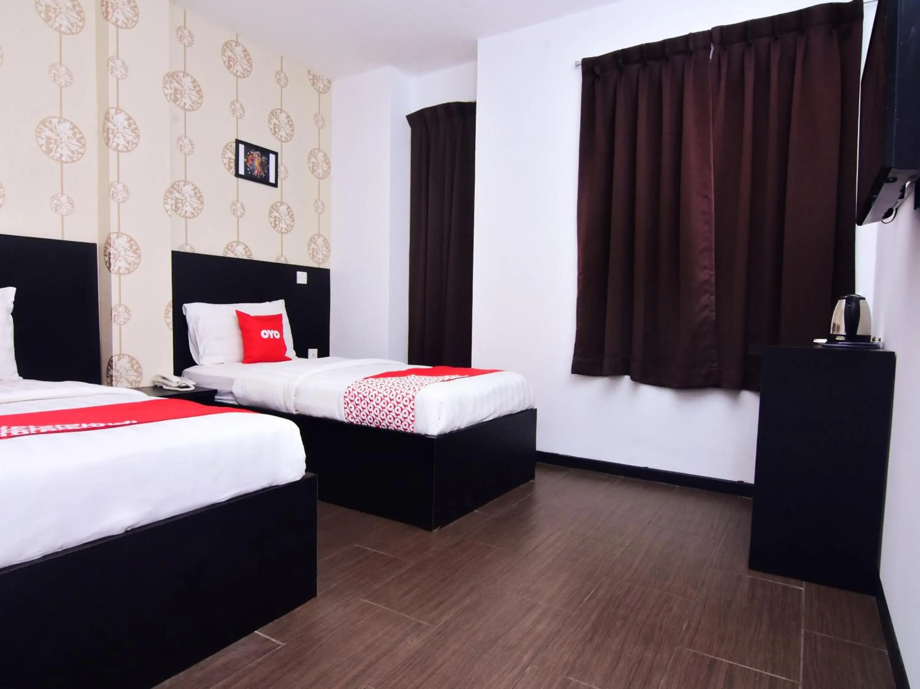 Bedroom, Bed in OYO 43959 Astana Hotel