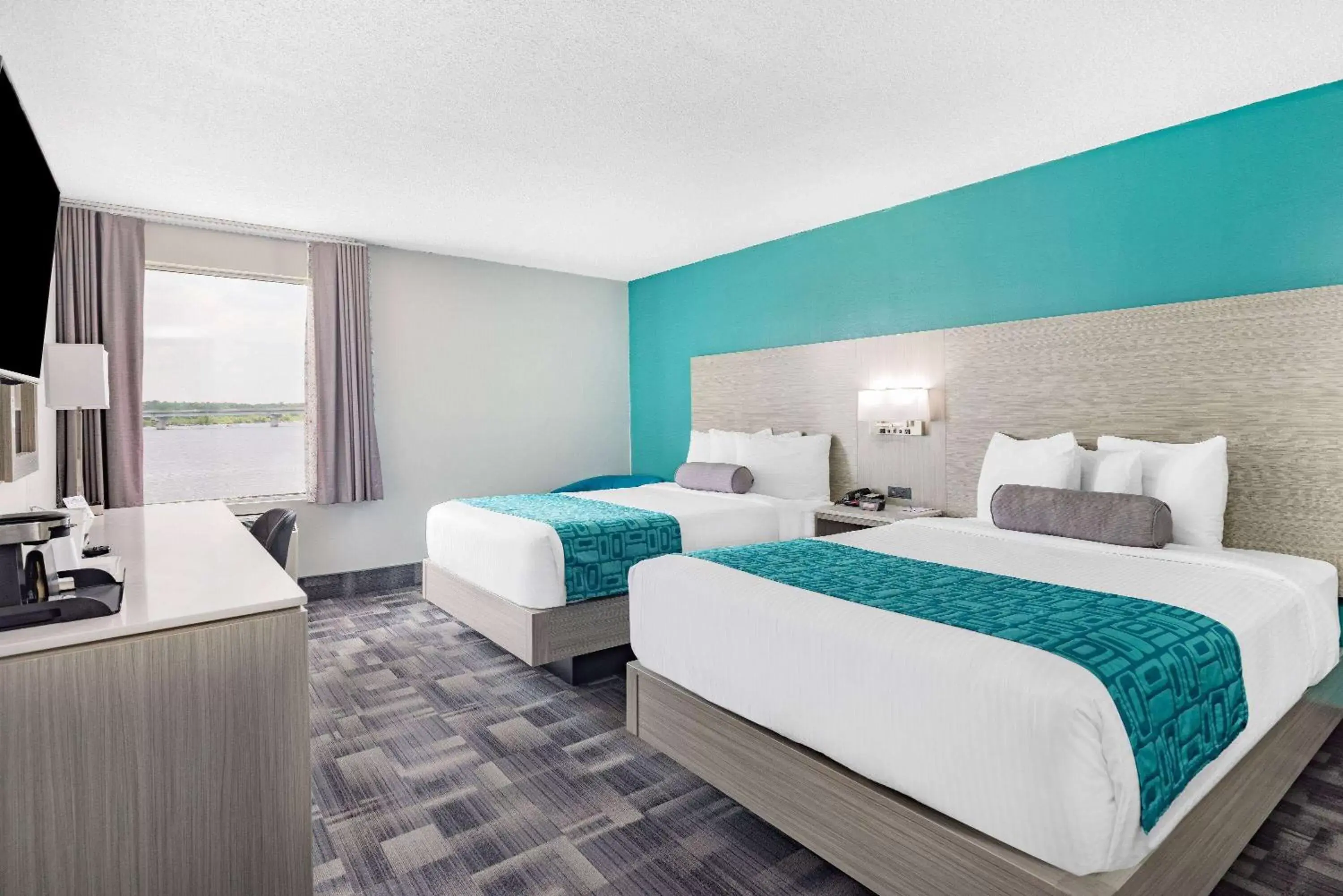 Photo of the whole room, Bed in Travelodge by Wyndham Miramichi New Brunswick