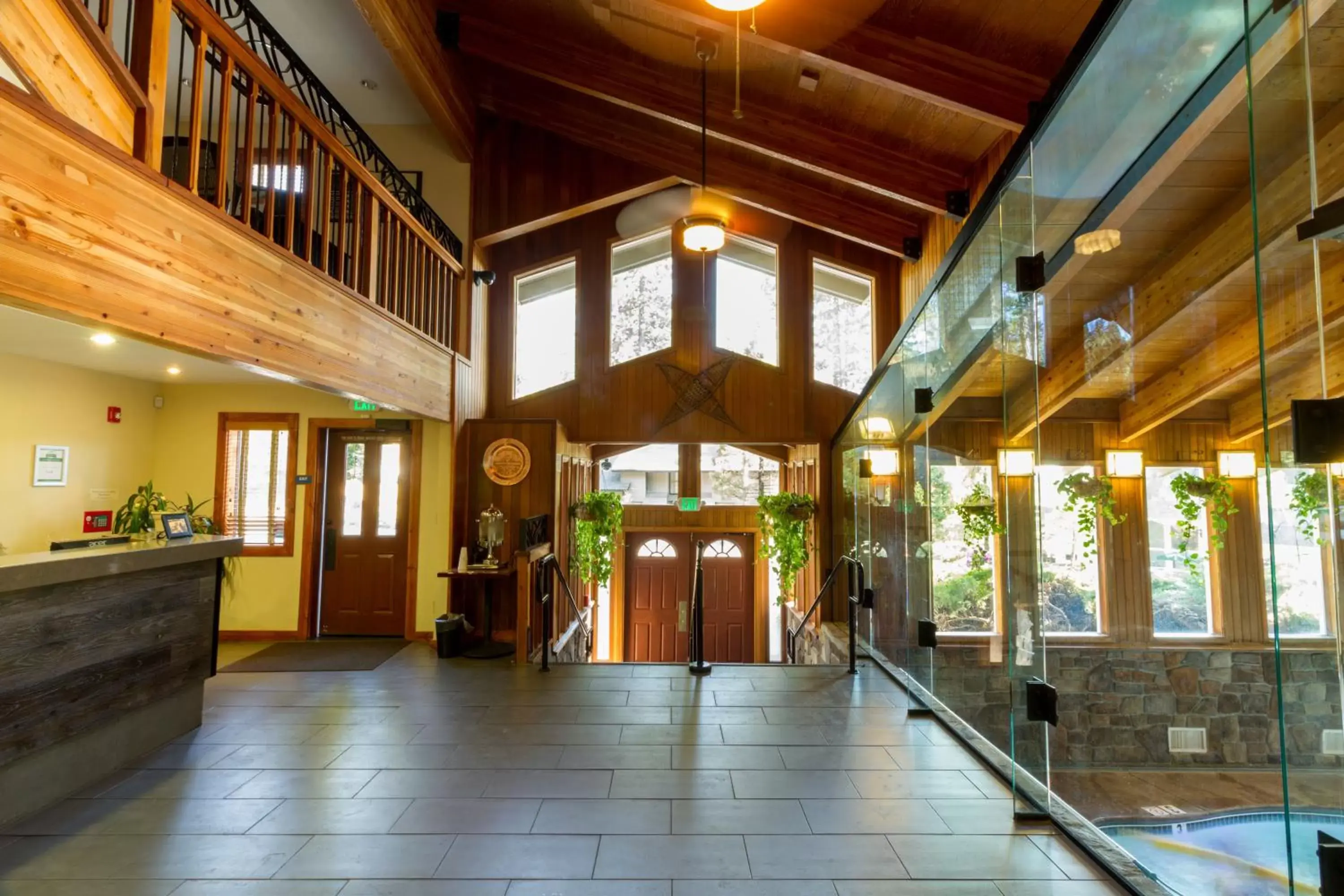 Lobby or reception in Mountain Retreat Resort, a VRI resort