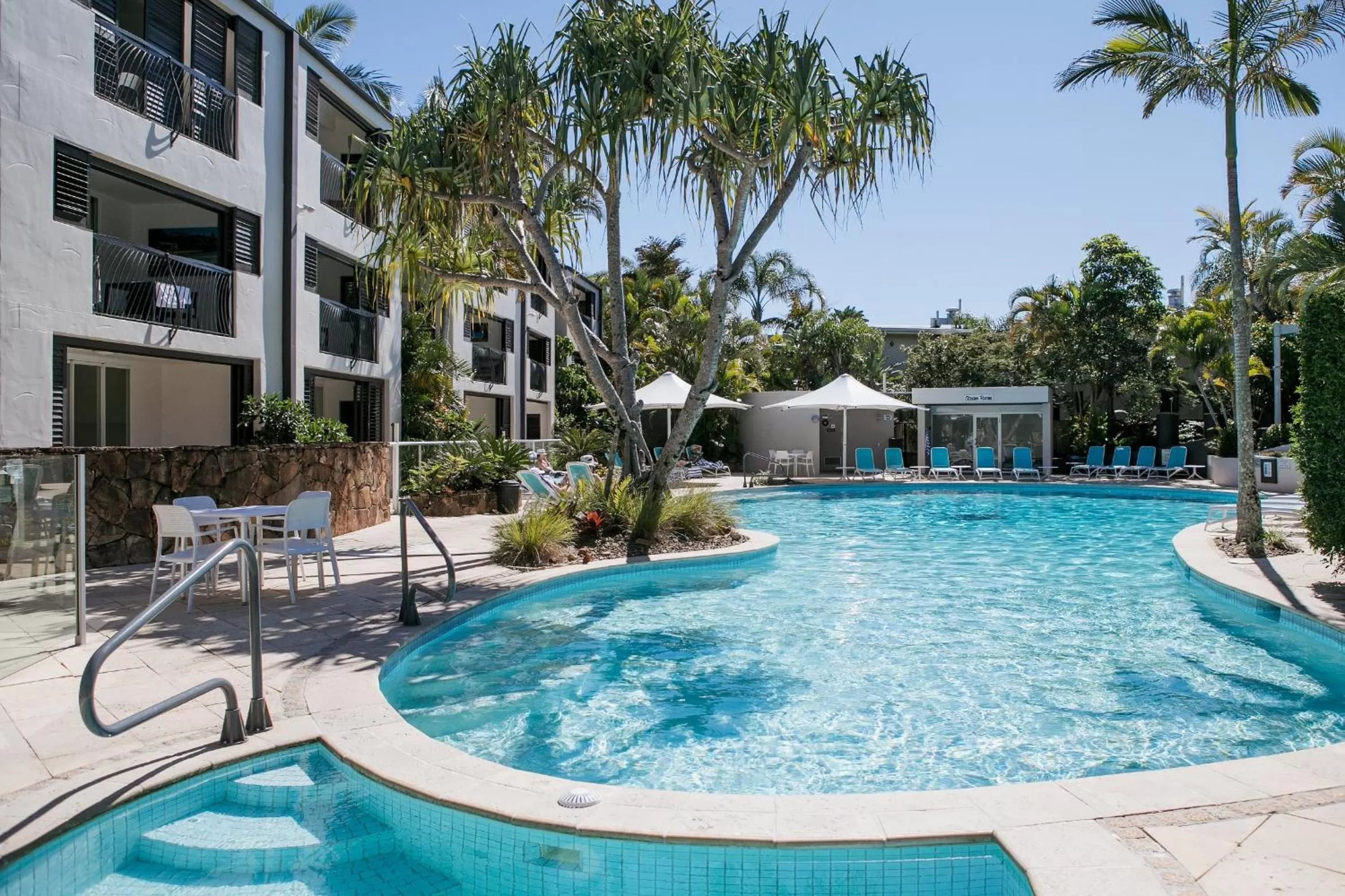 Swimming pool in Noosa Blue Resort