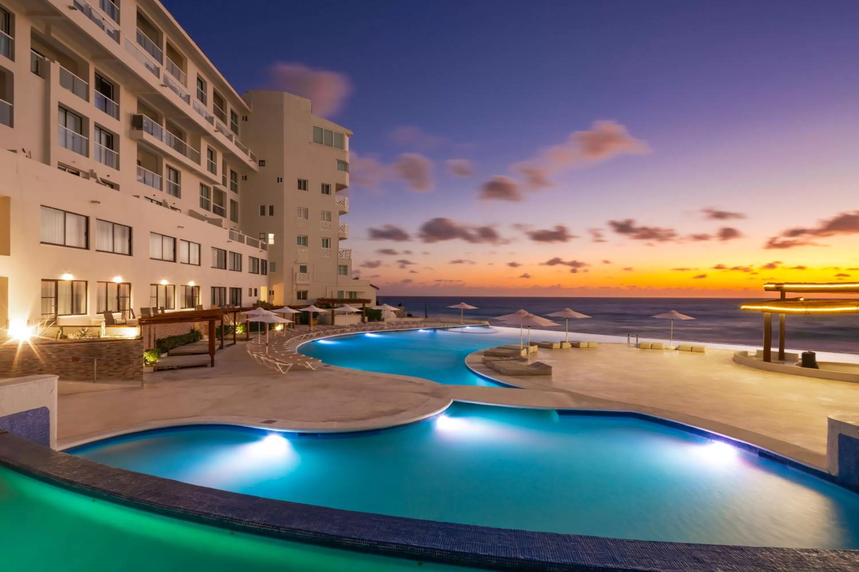 Swimming pool in Cyan Cancun Resort & Spa
