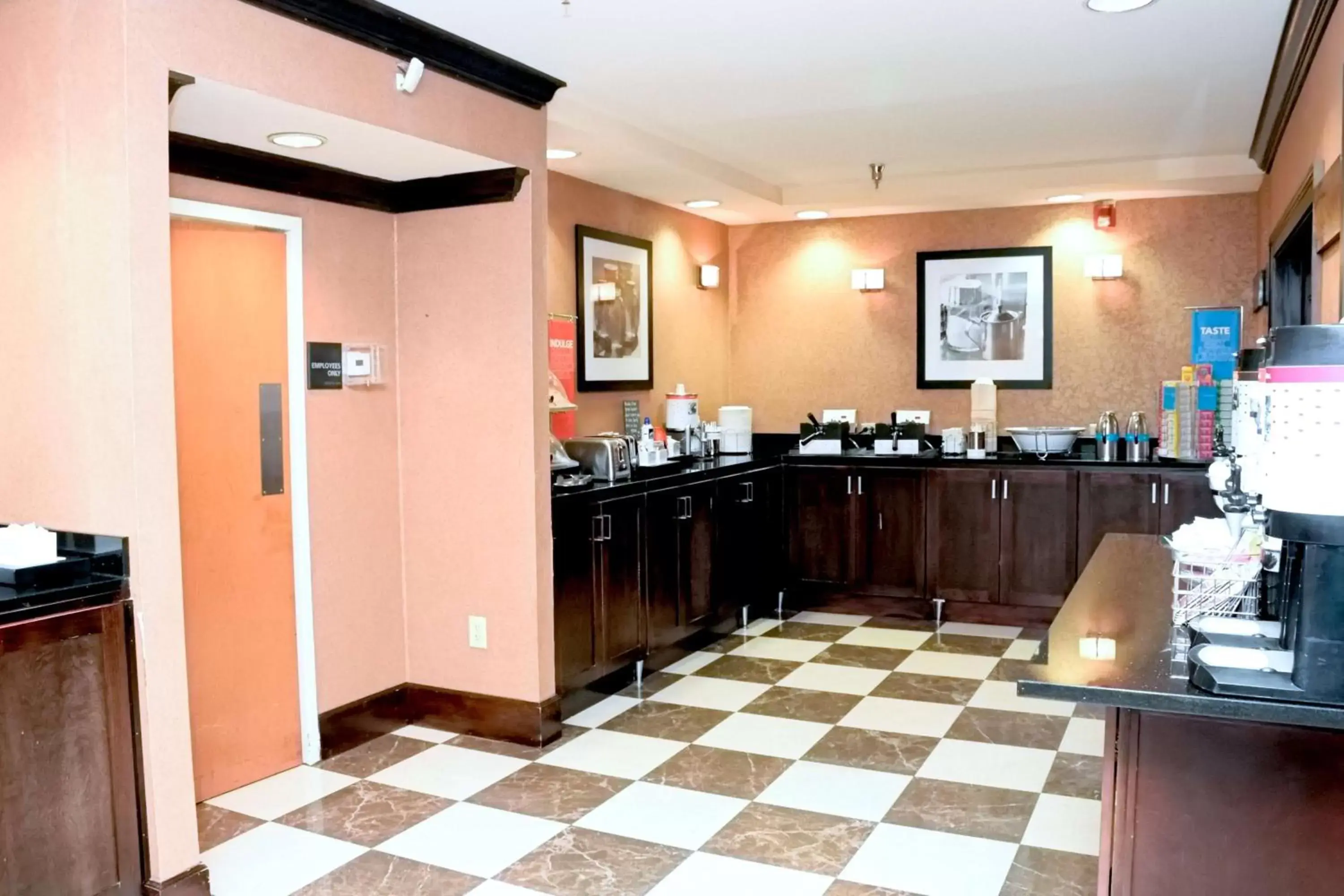 Dining area, Restaurant/Places to Eat in Hampton Inn & Suites Birmingham-Pelham - I-65