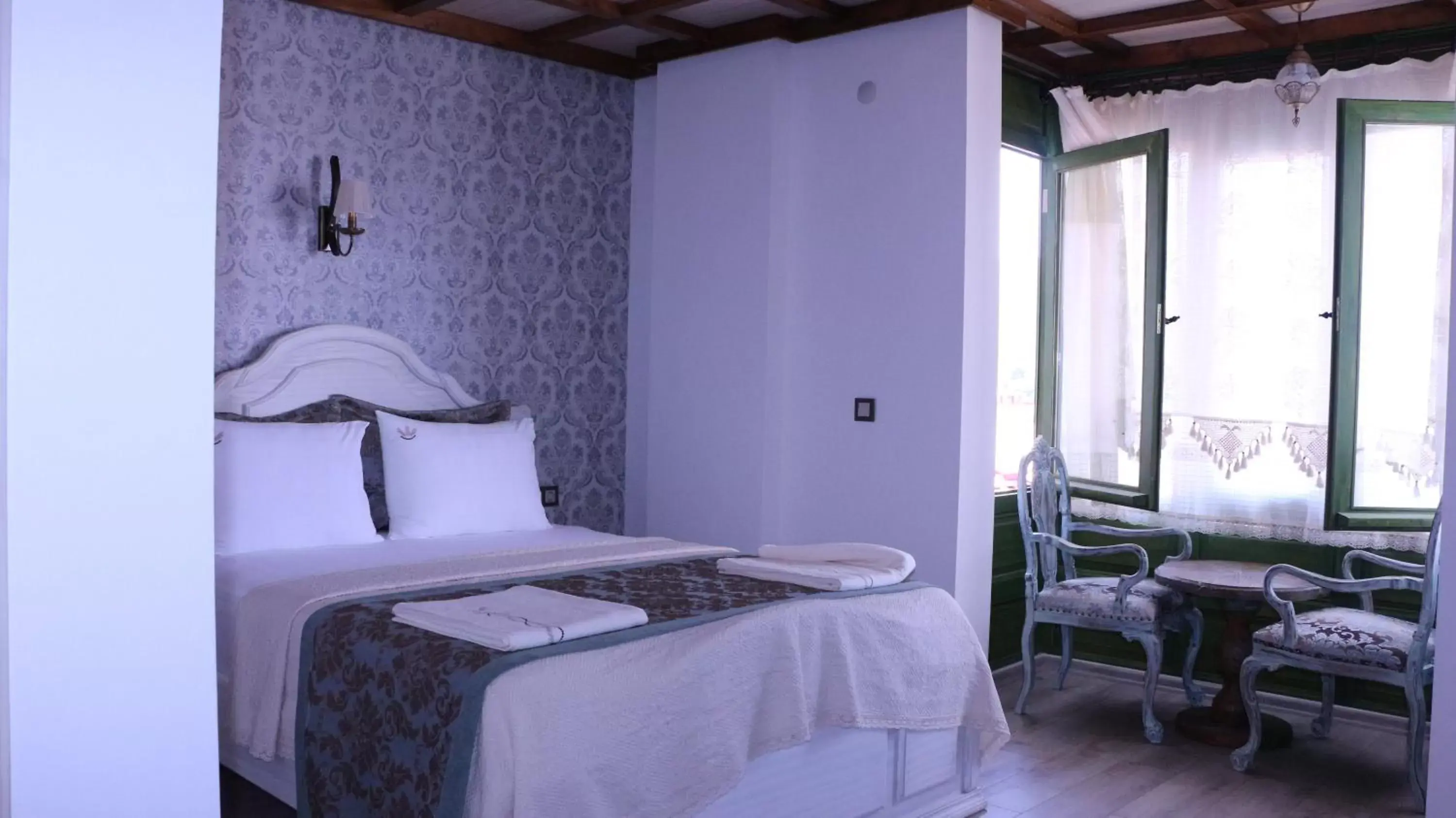 Bed in Celsus Boutique Hotel