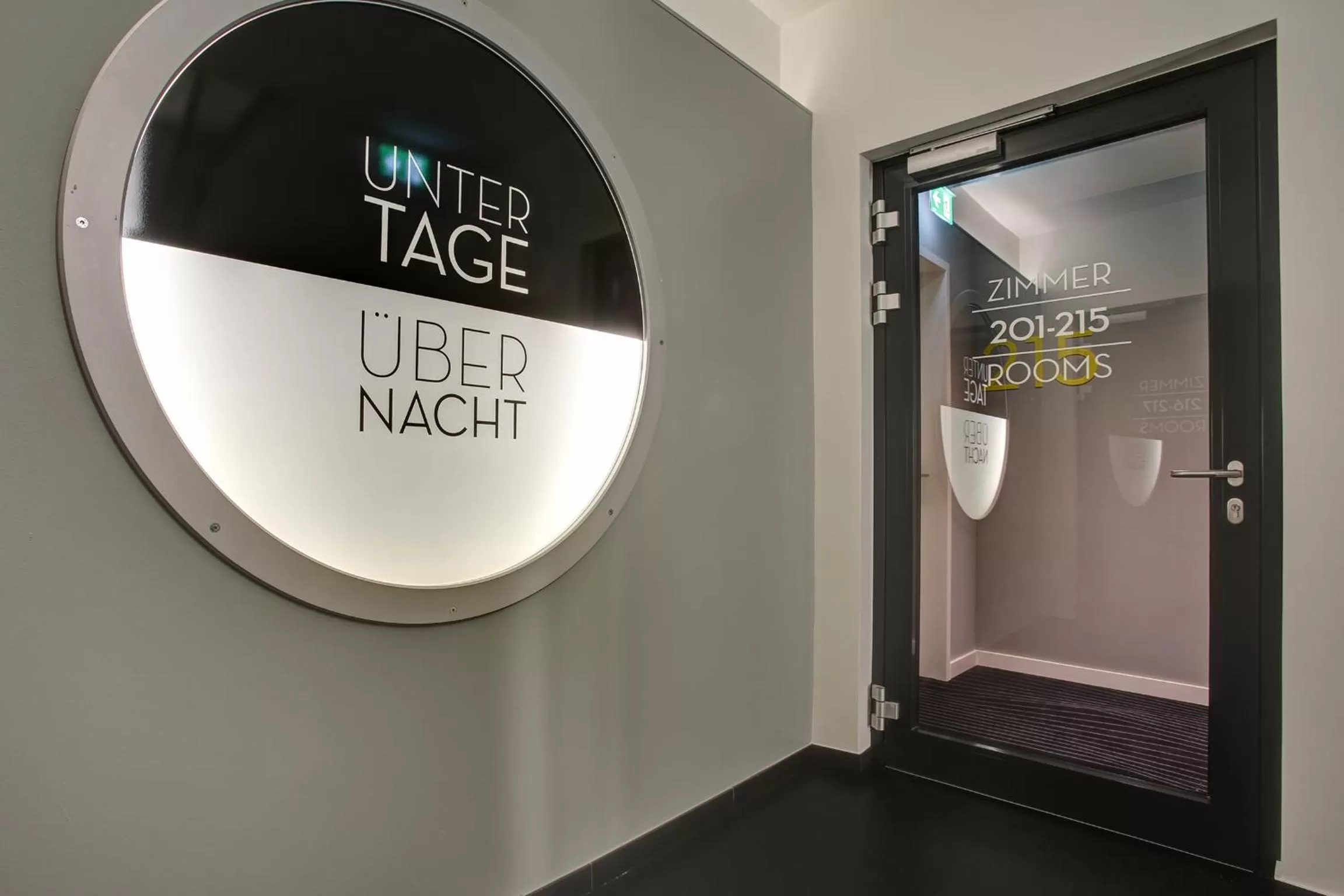 Decorative detail in Vienna House Easy by Wyndham Dortmund City