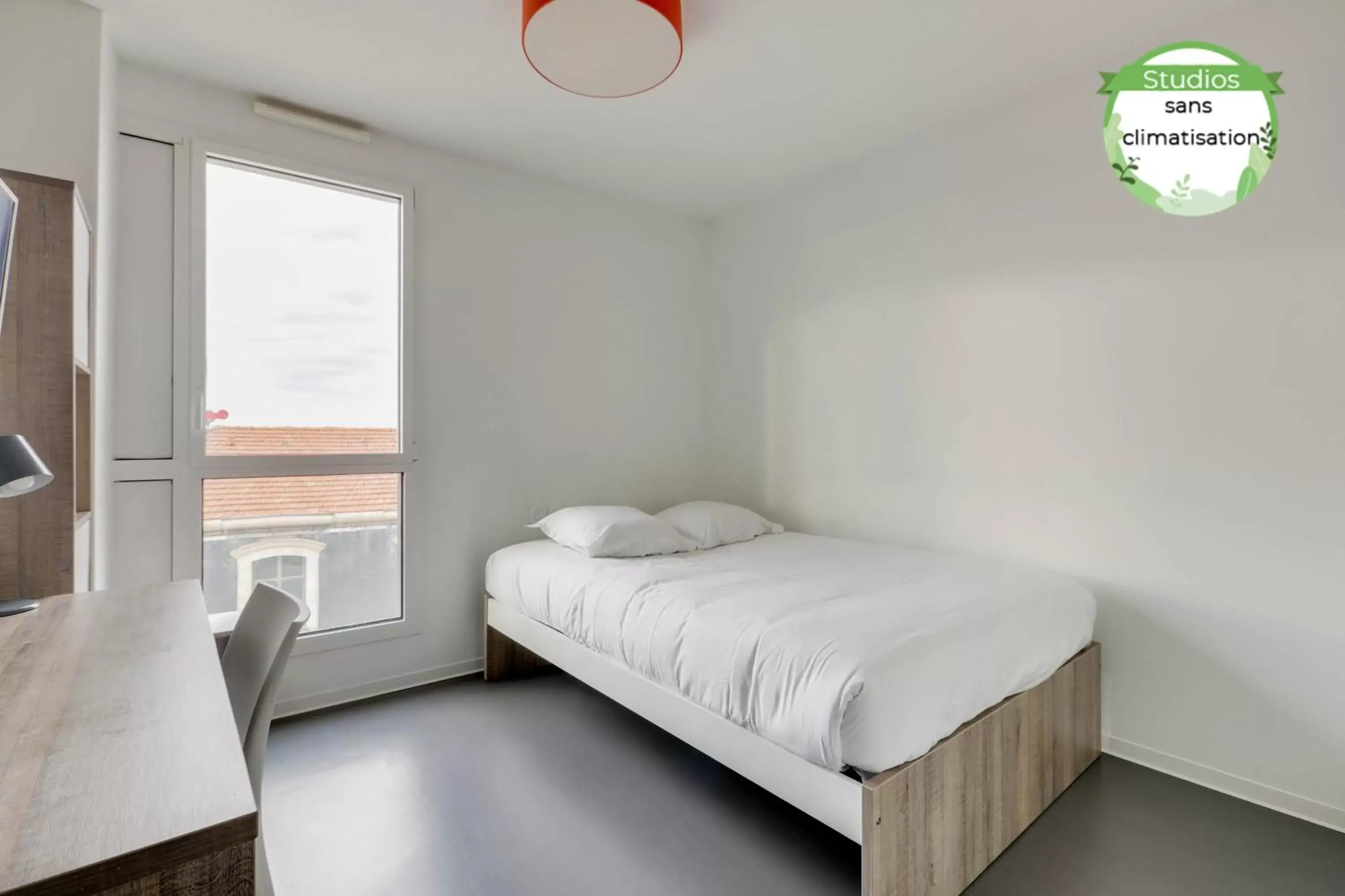 Bed in All Suites Bordeaux Marne – Gare Saint-Jean