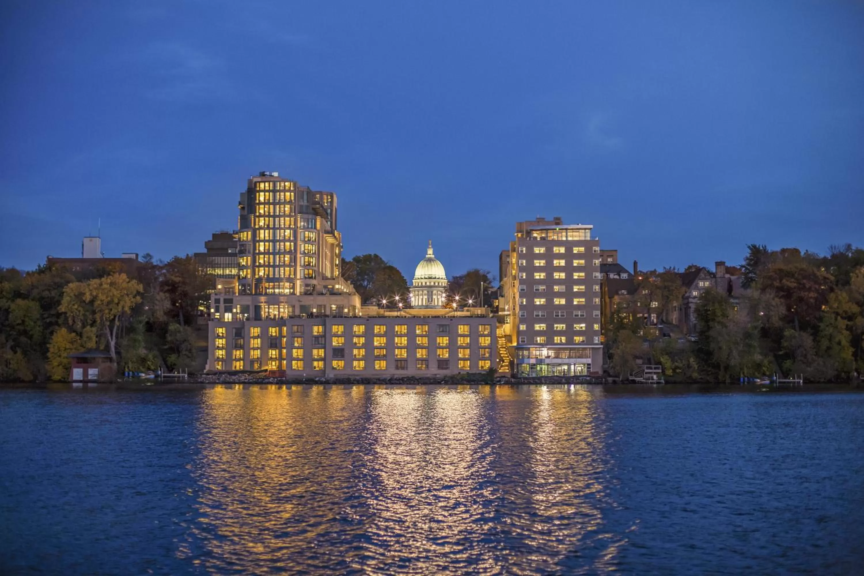 Facade/entrance in The Edgewater