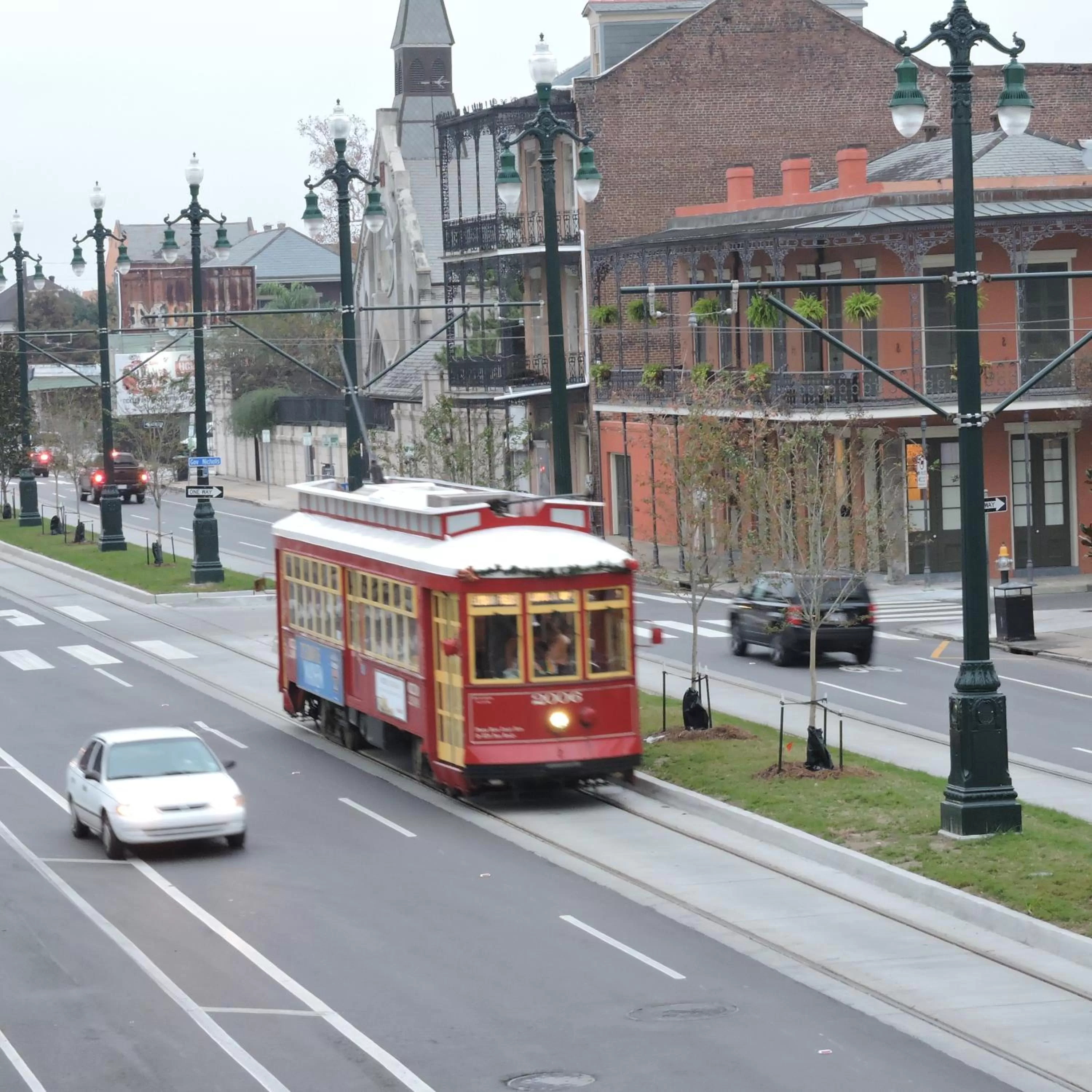 Street view in New Orleans Courtyard Hotel by the French Quarter