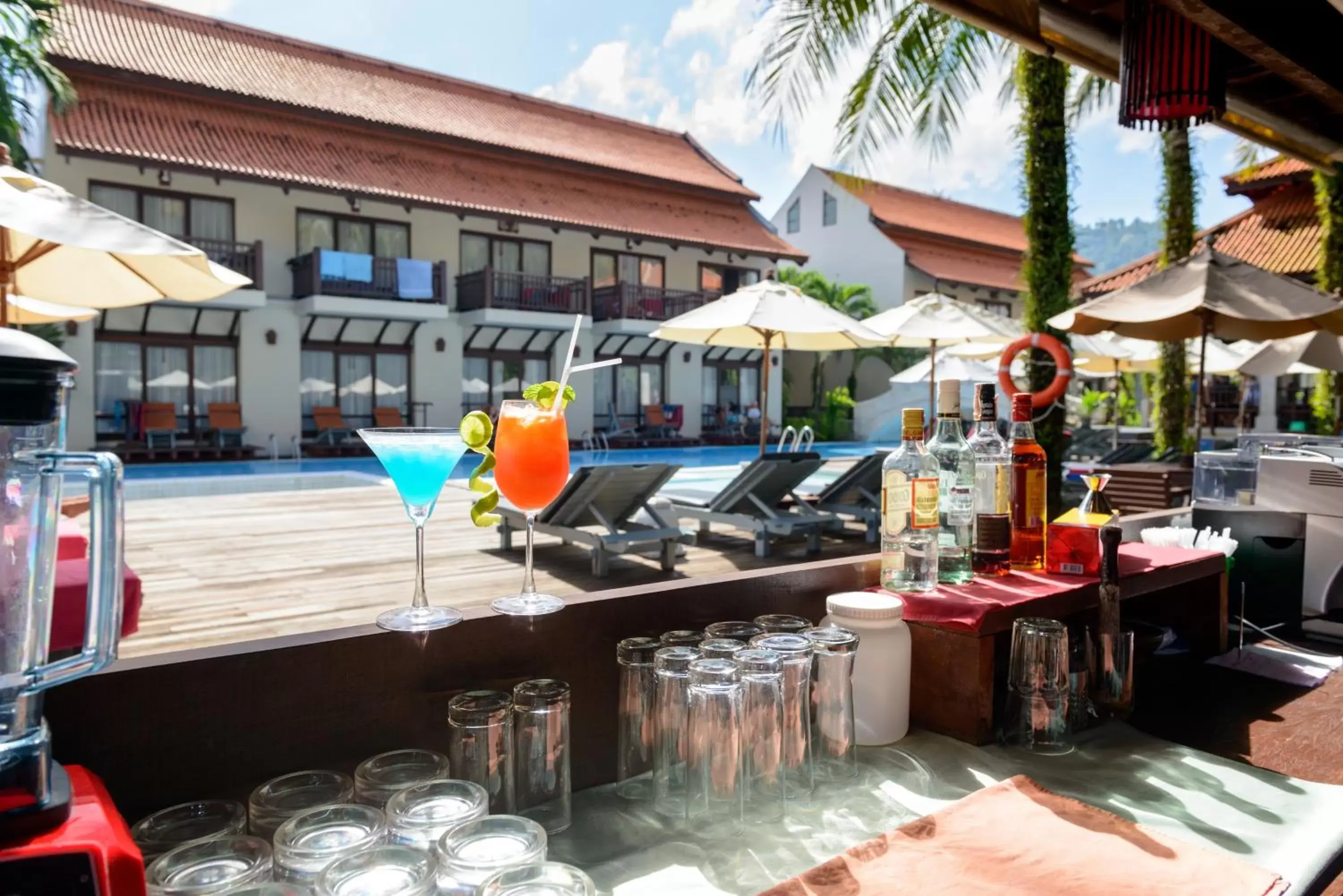 Lounge or bar in Khaolak Oriental Resort - Adult Only