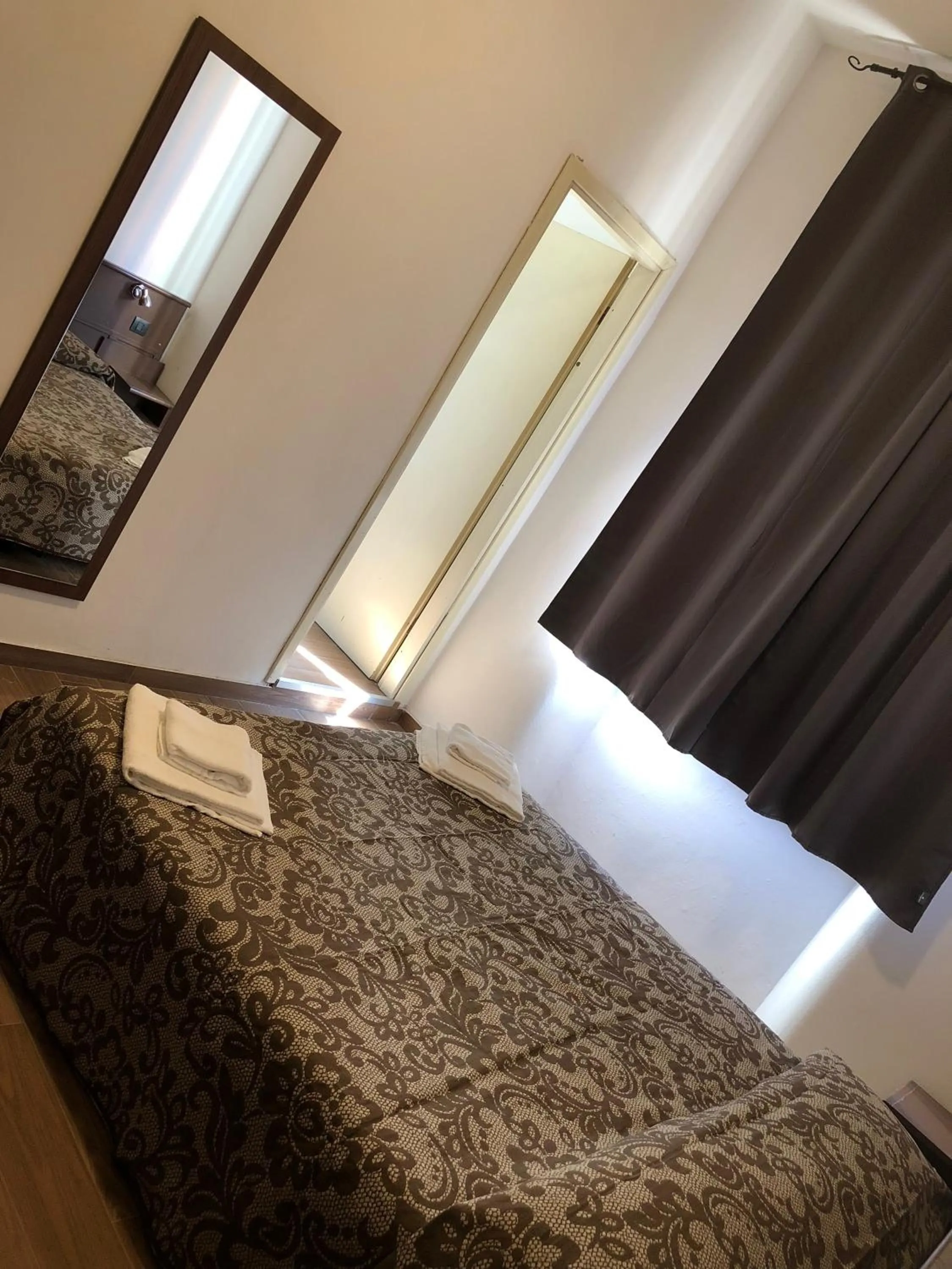 Bed in Albergo Corvetto Corso Lodi