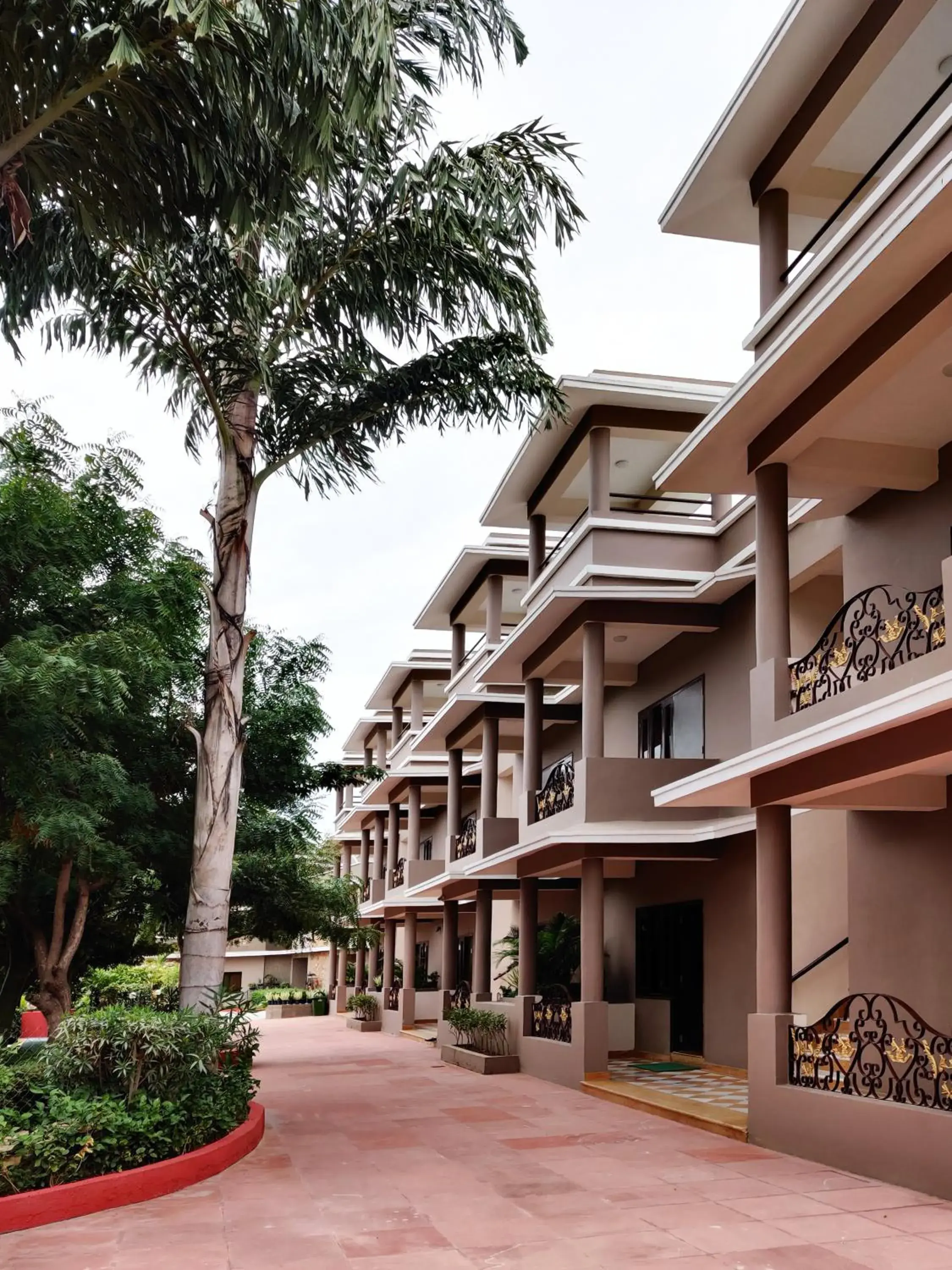 Facade/entrance, Property Building in Araliayas Resort & Spa