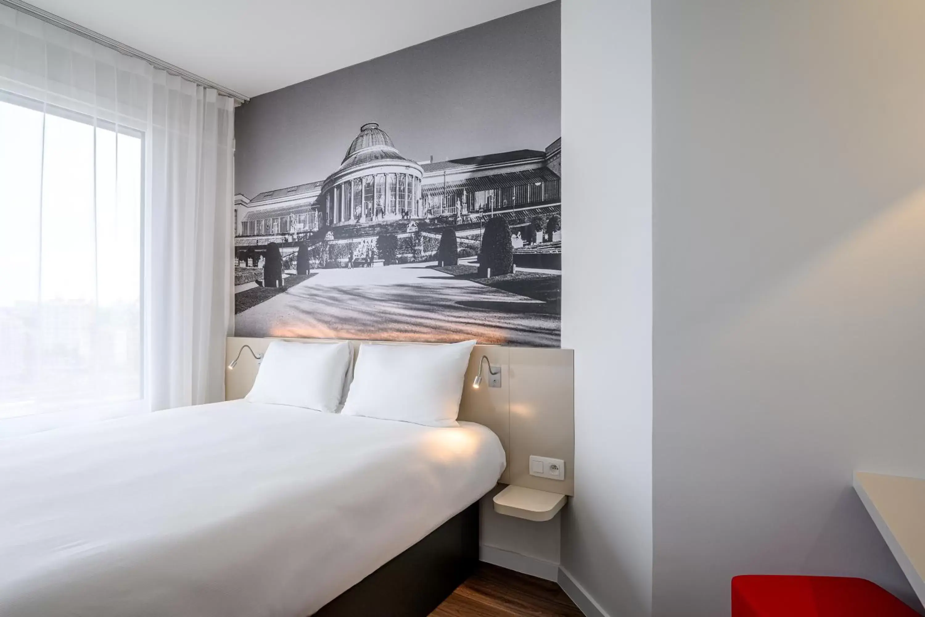 Photo of the whole room, Bed in B&B Hotel Brussels Centre Gare du Midi