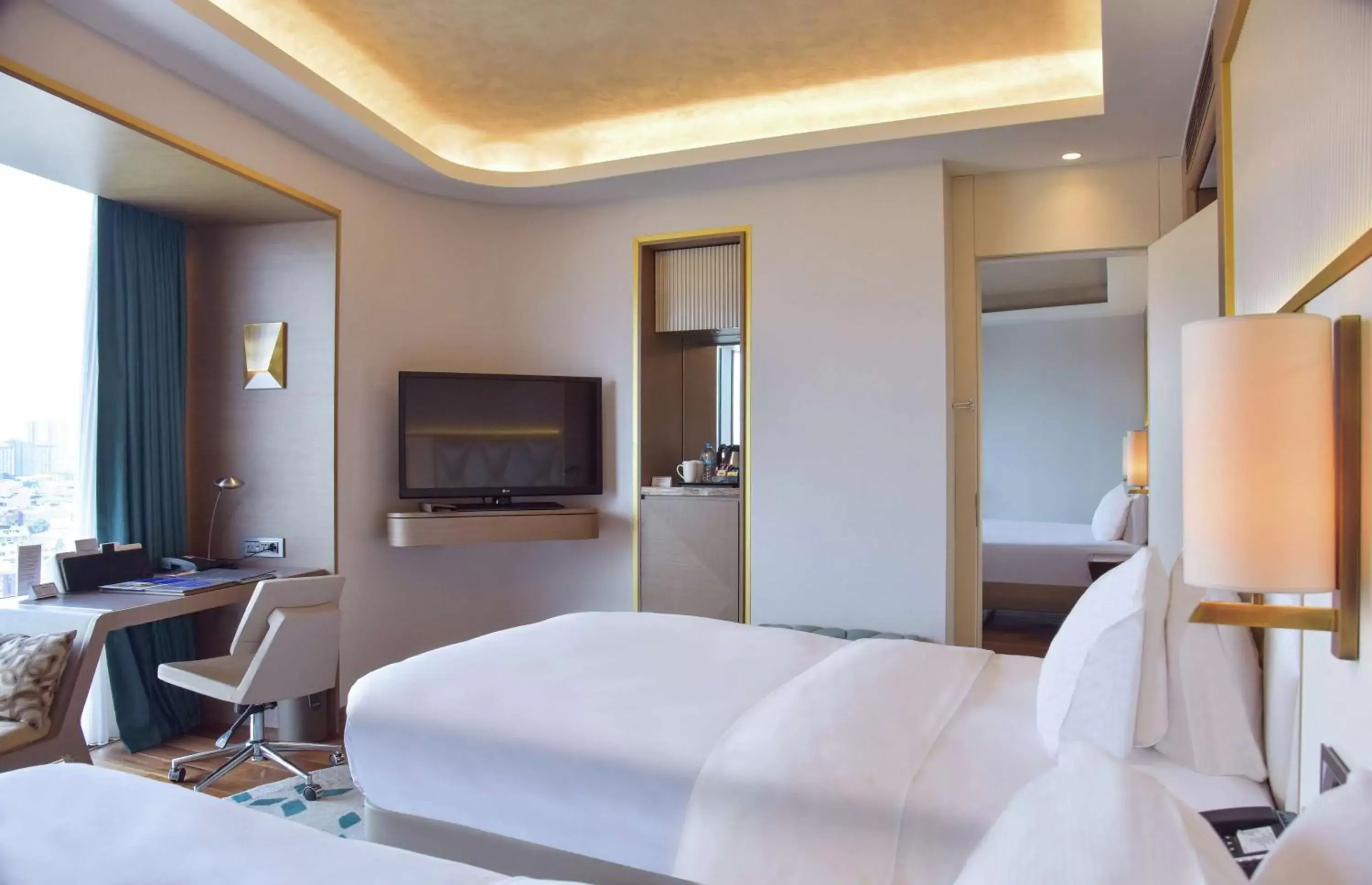 Bedroom, Bed in Hilton Istanbul Kozyatagi