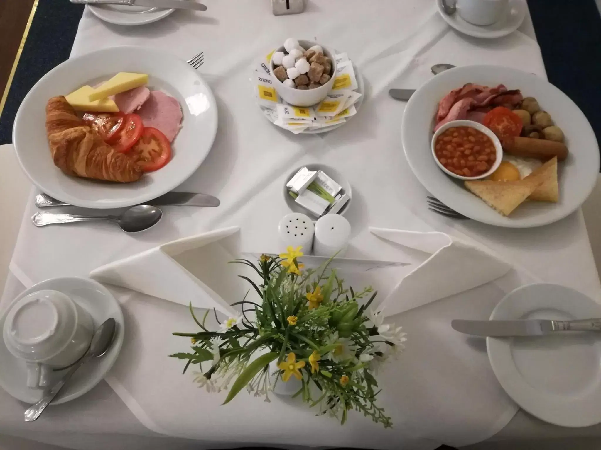 Continental breakfast in The Mayfair Hotel - OCEANA COLLECTION