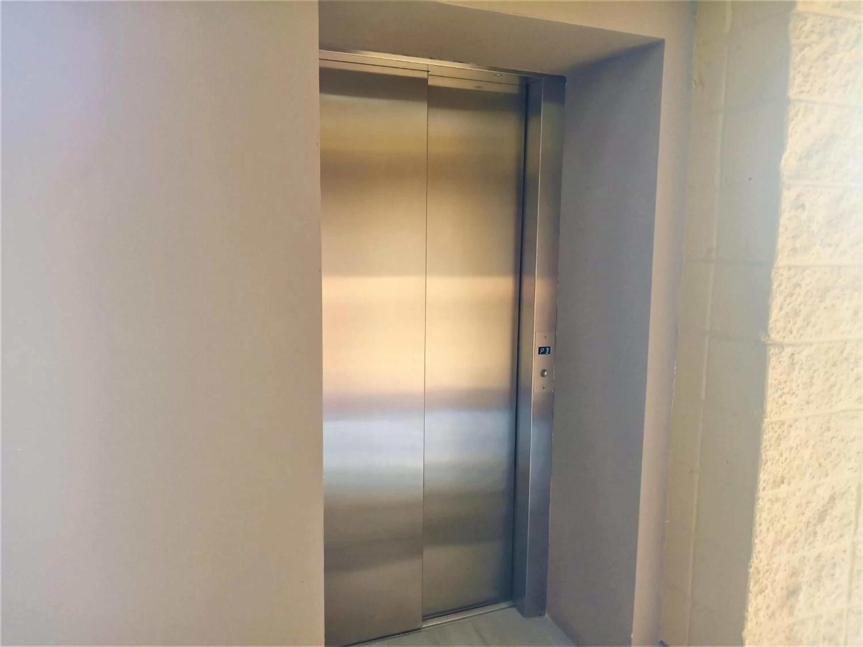 elevator in Baja Inn Hoteles Rio