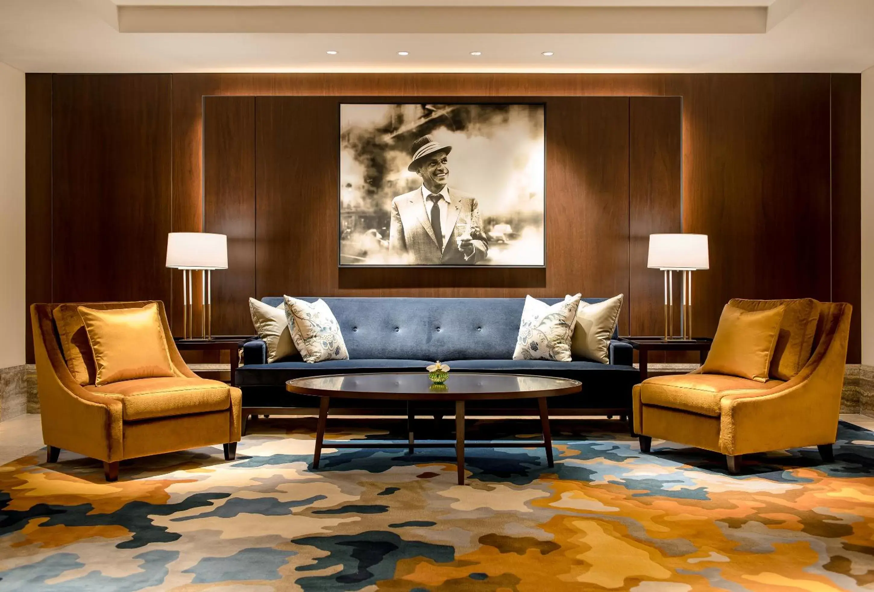 Lounge or bar in Paradise City Lounge or bar in Paradise City