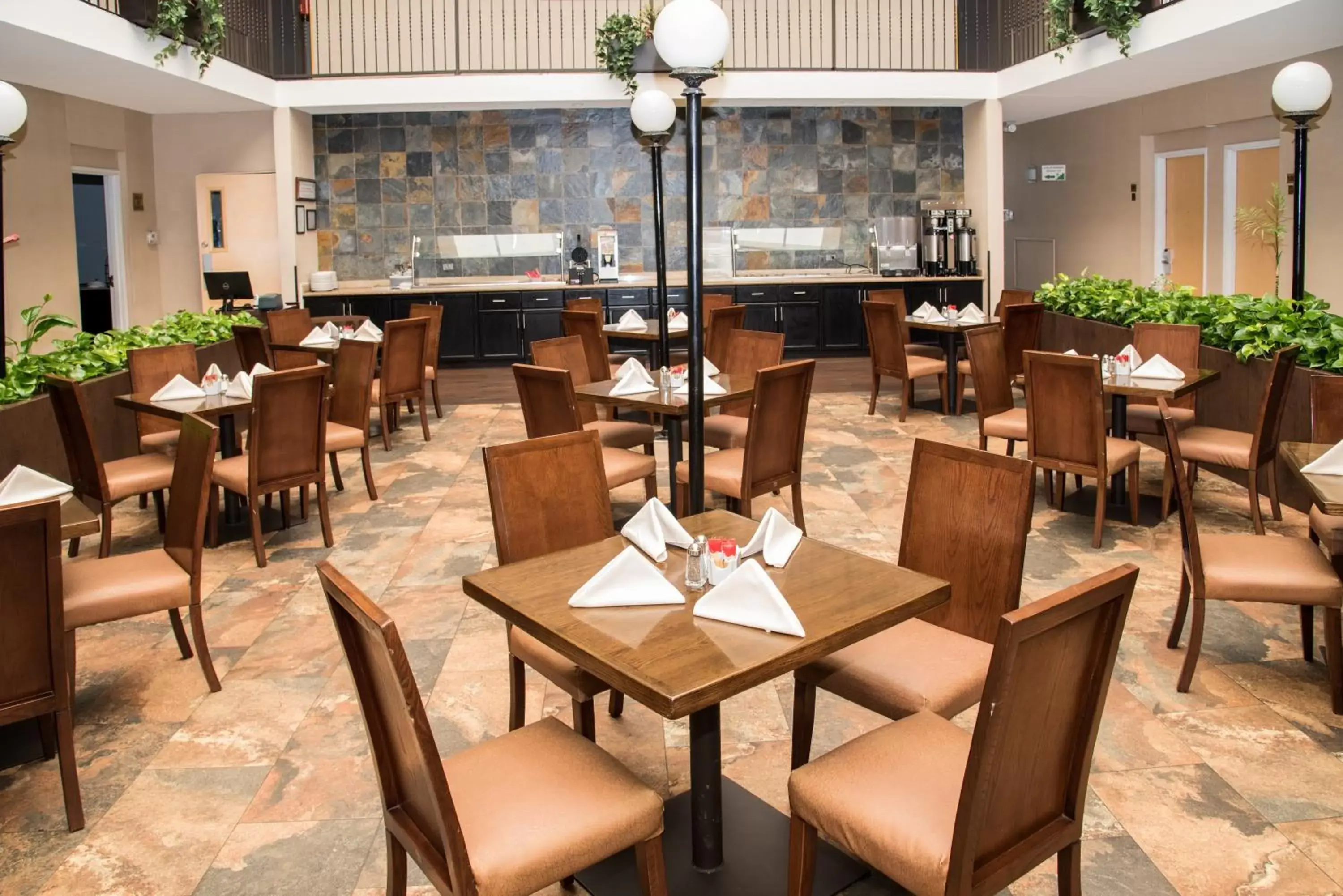 Restaurant/Places to Eat in Best Western PLUS Monterrey Airport