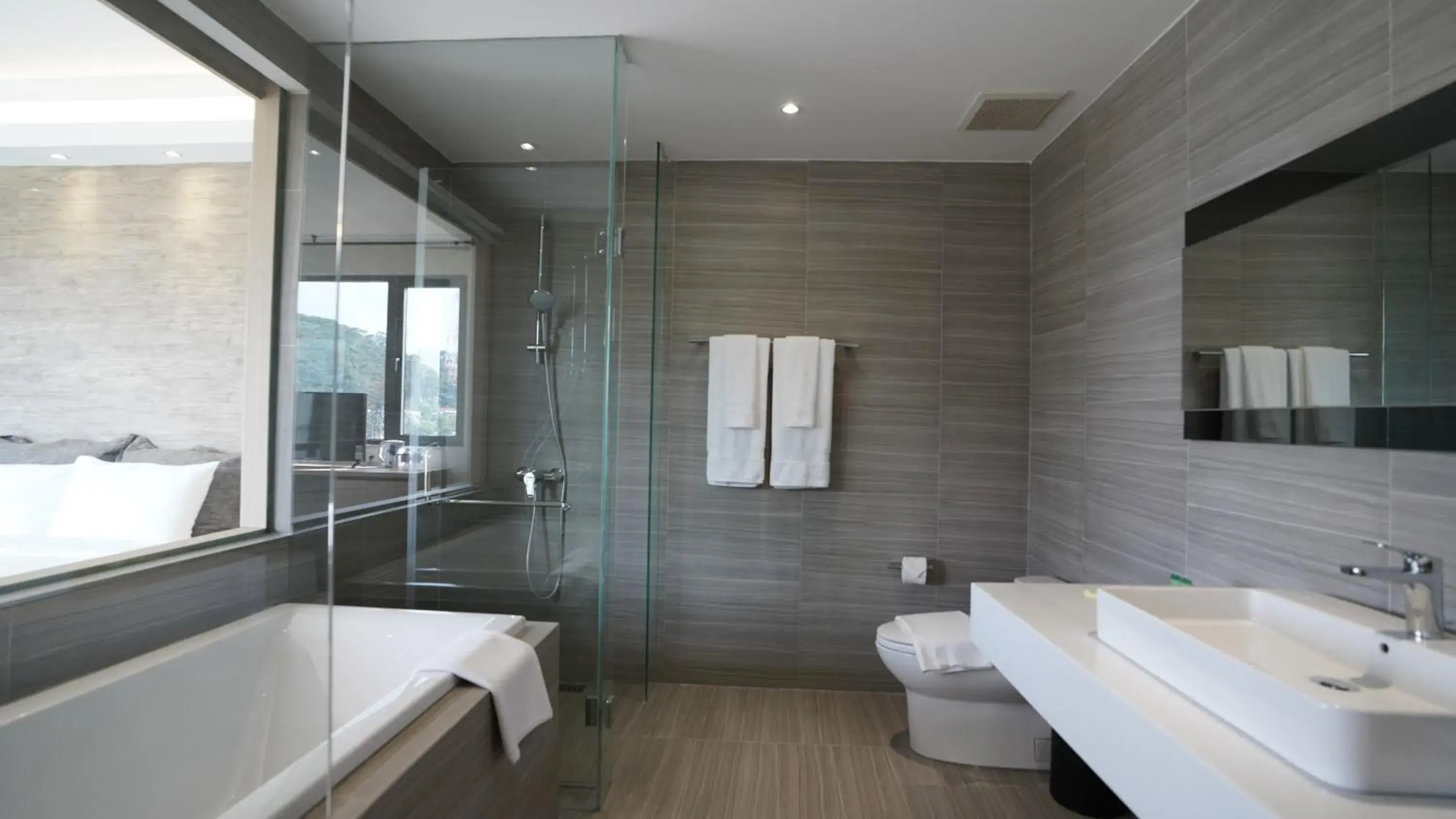 Bathroom in The Luxe Hotel Da Lat