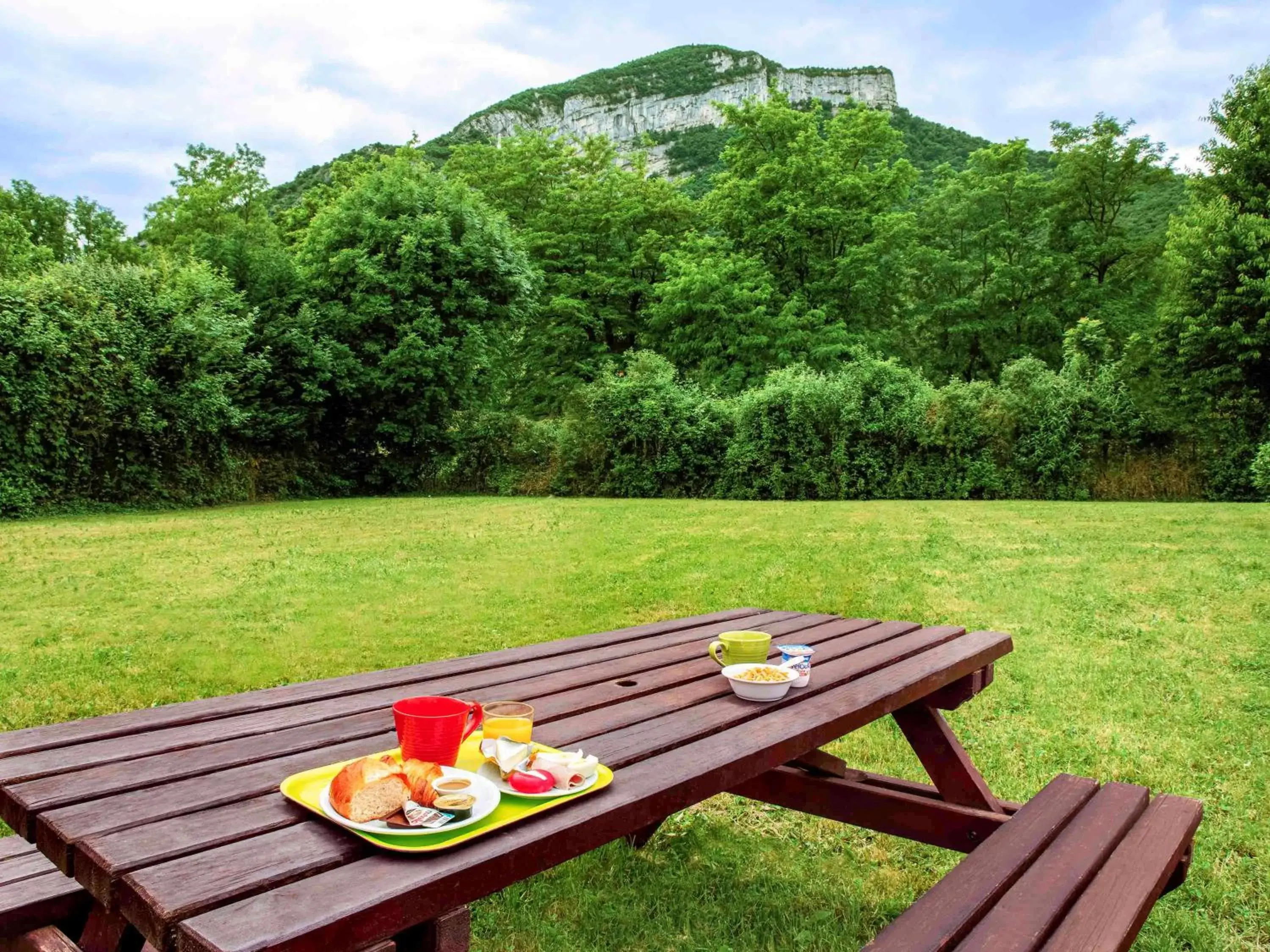 Breakfast in ibis budget Grenoble Voreppe