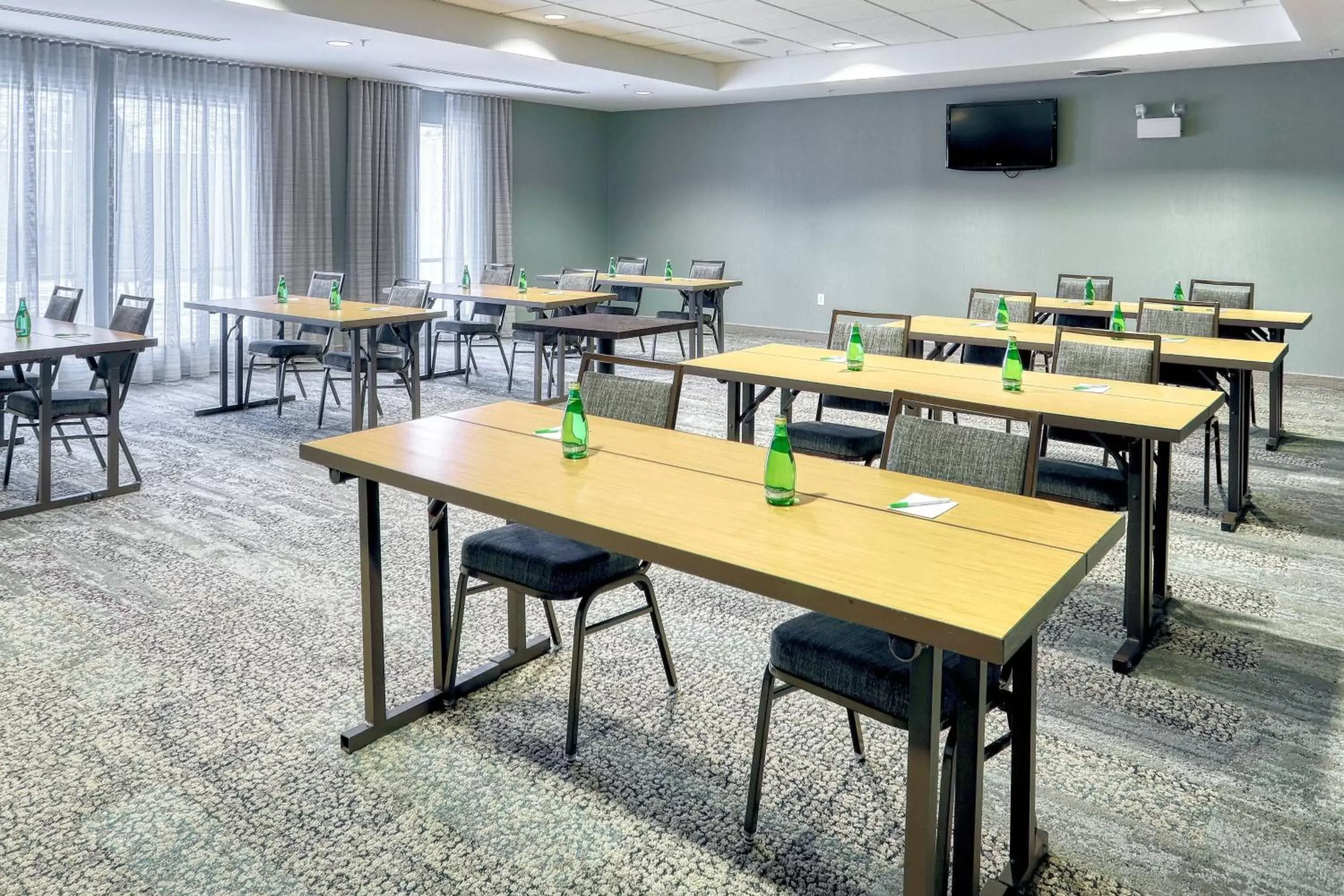 Meeting/conference room, Restaurant/Places to Eat in Courtyard by Marriott York