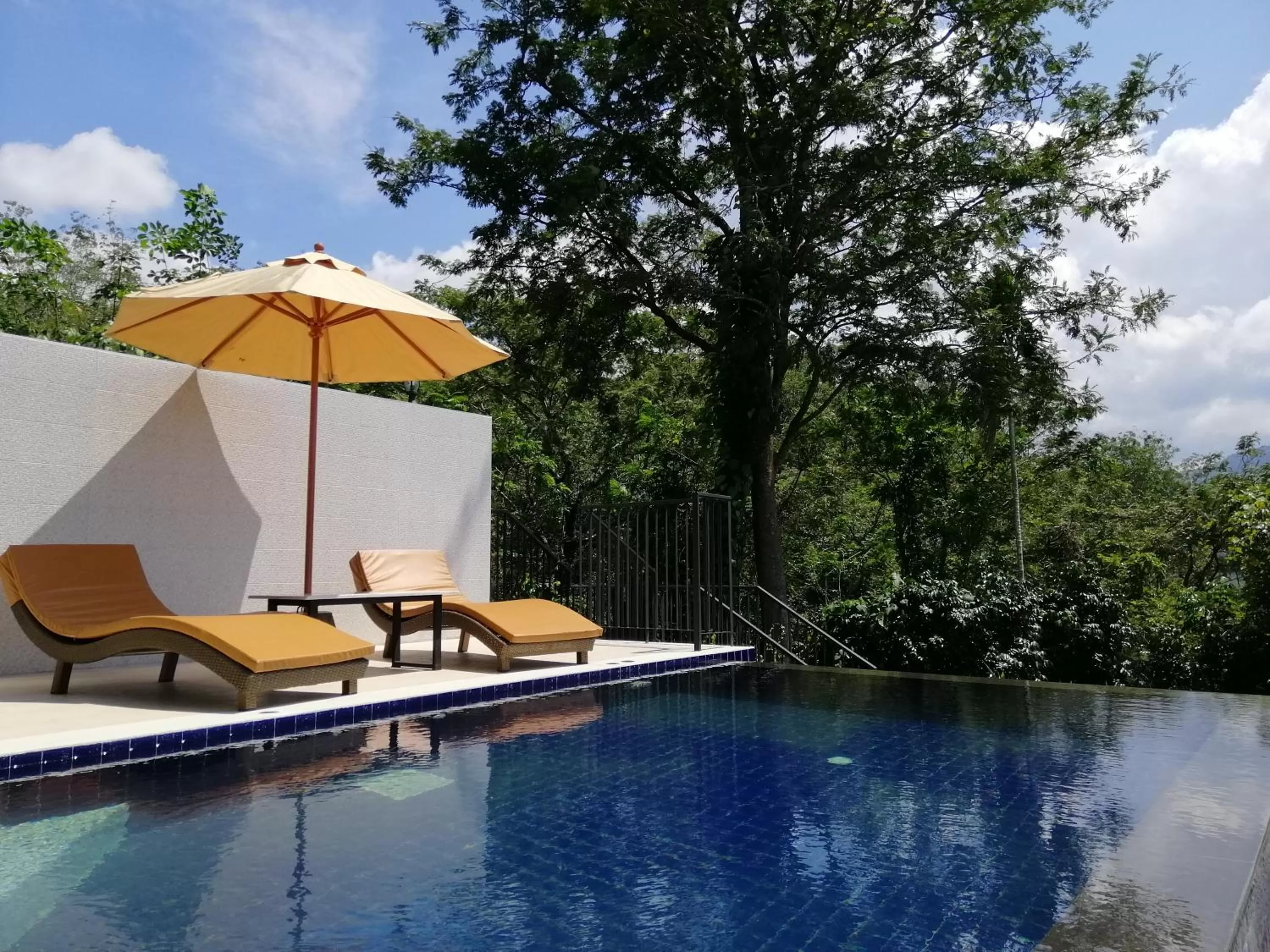 Khaolak Blue Sky Villa