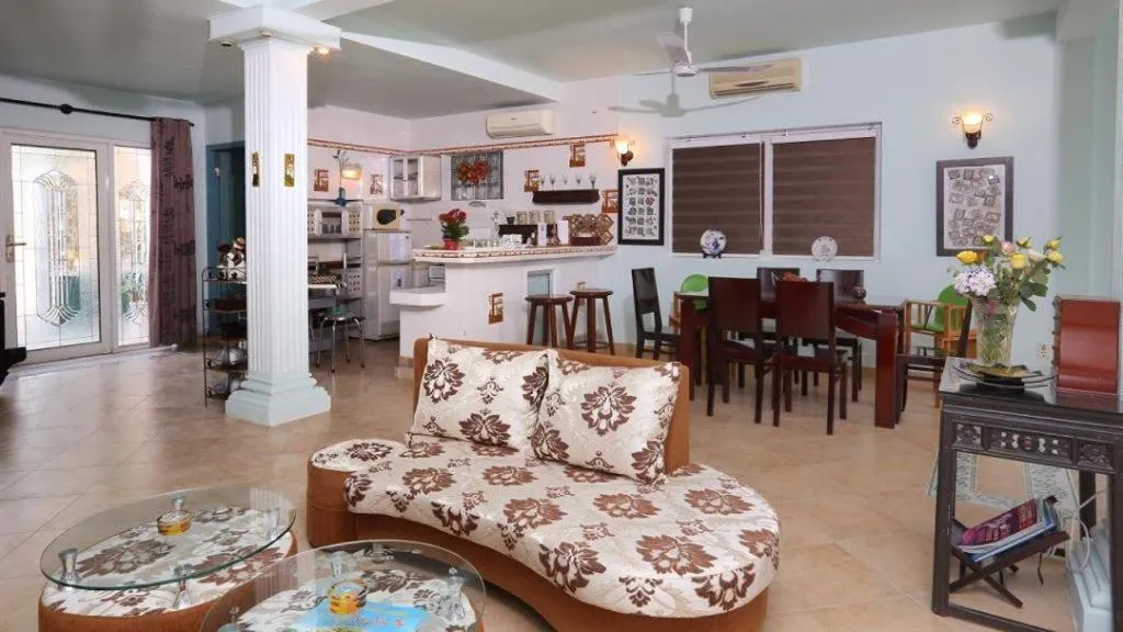 Deluxe Double or Twin Room with Balcony in An Hoa Residence