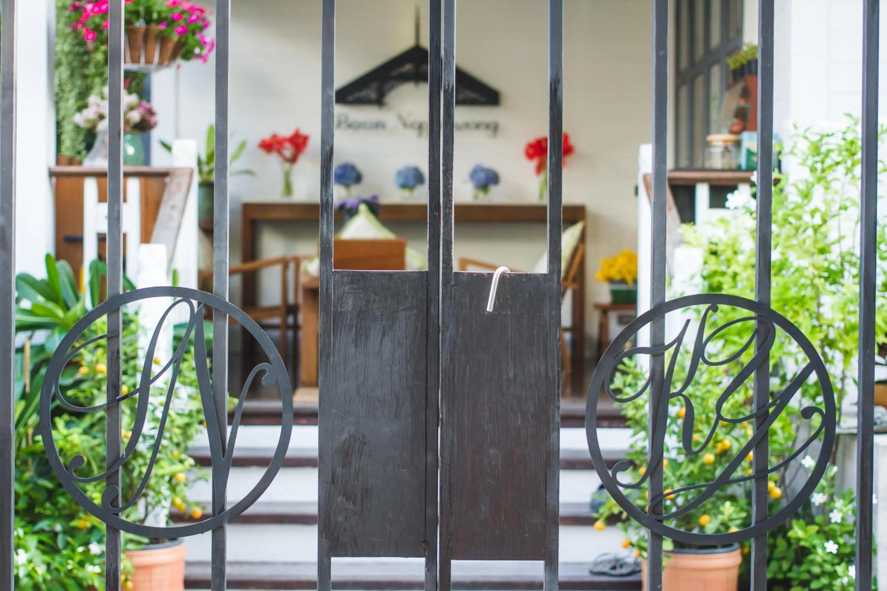 Property logo or sign in Baan Noppawong