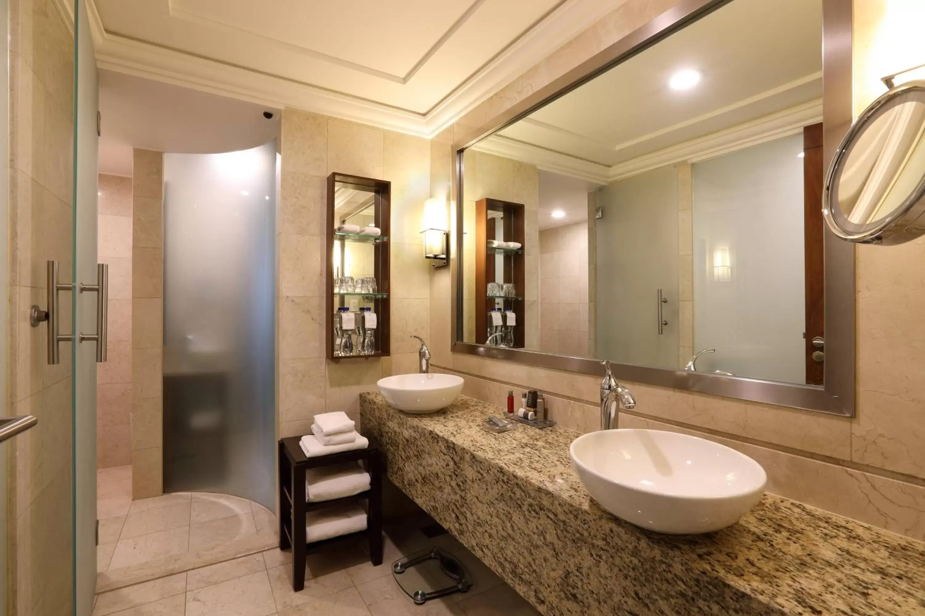 Bathroom in Mexico City Marriott Reforma Hotel
