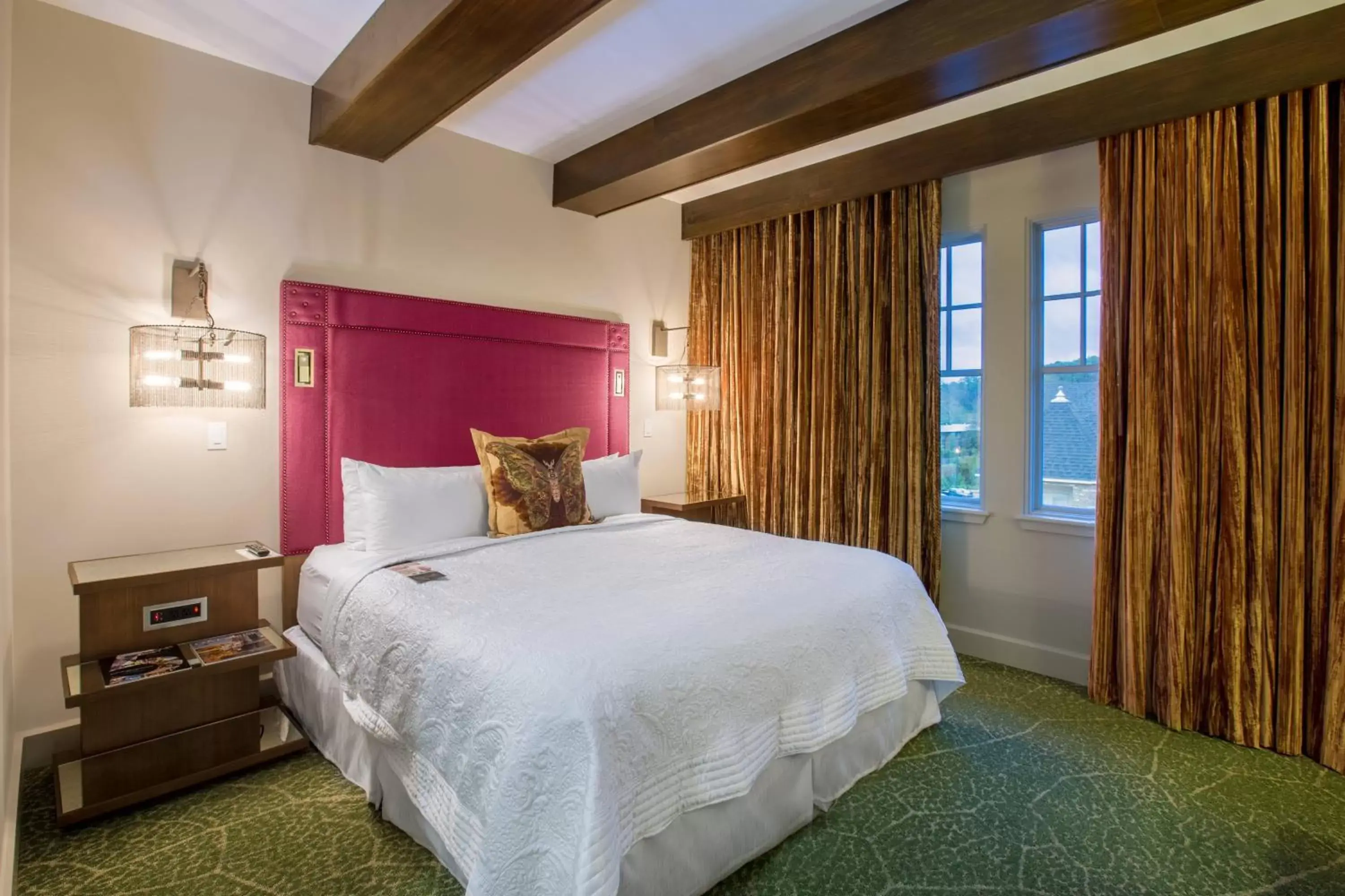 Bedroom, Bed in Grand Bohemian Hotel Mountain Brook, Autograph Collection