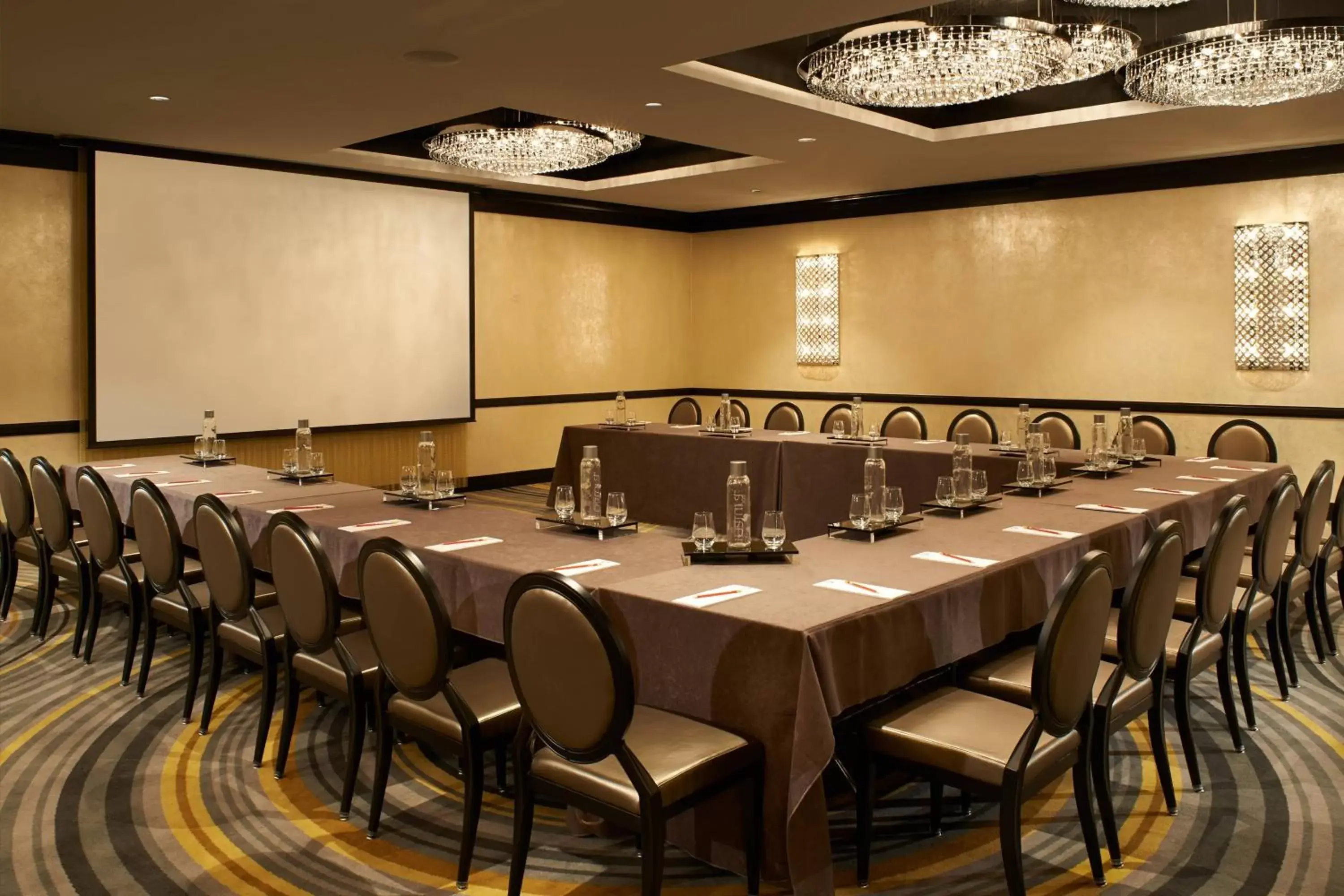 Meeting/conference room in Metropolitan at The 9, Autograph Collection