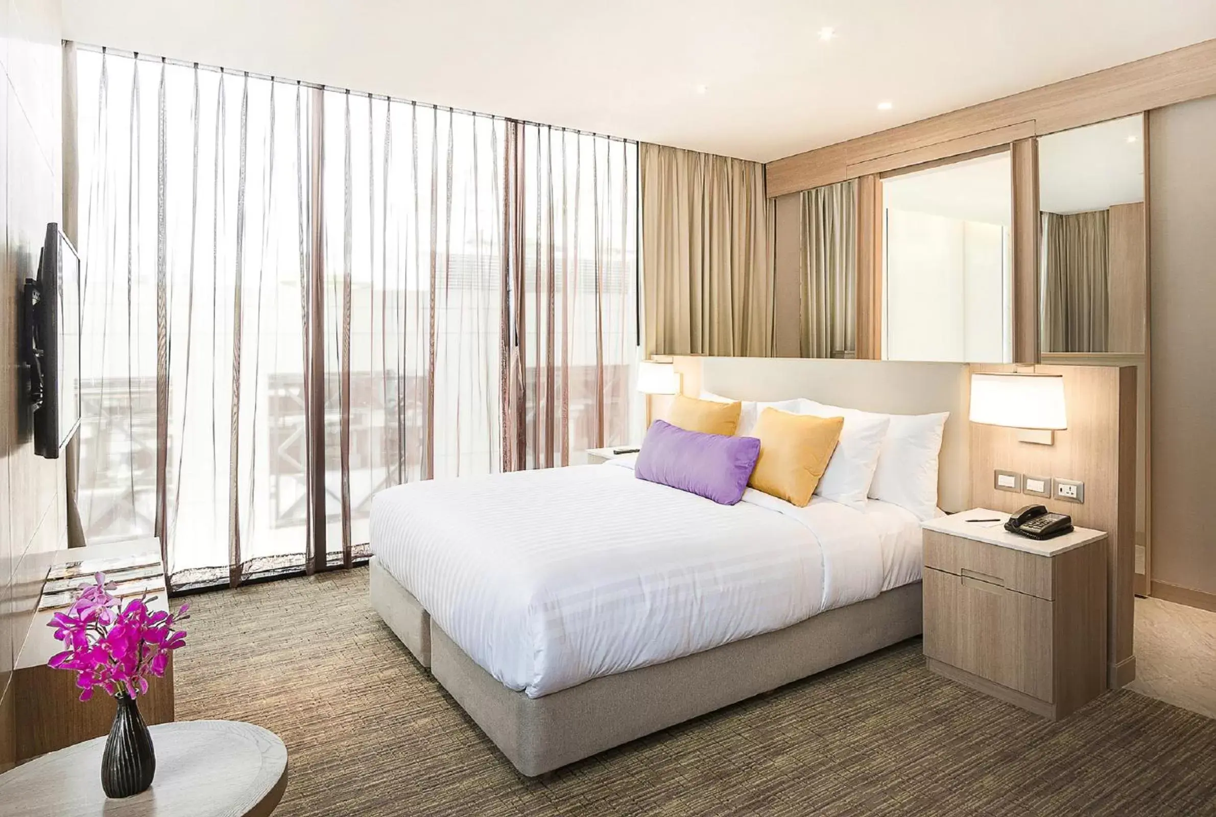 Two-Bedroom Suite in SKYVIEW Hotel Bangkok - Em District