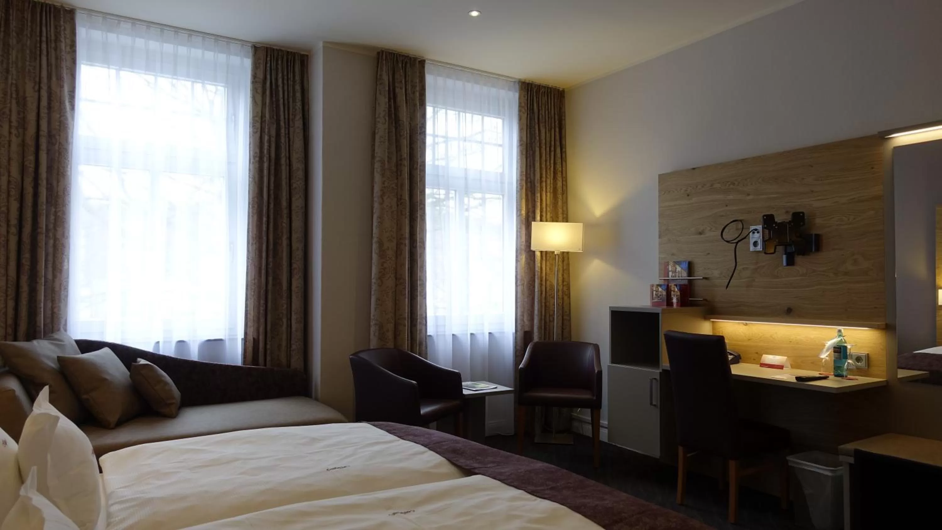 Photo of the whole room, Bed in Höger's Hotel & Restaurant