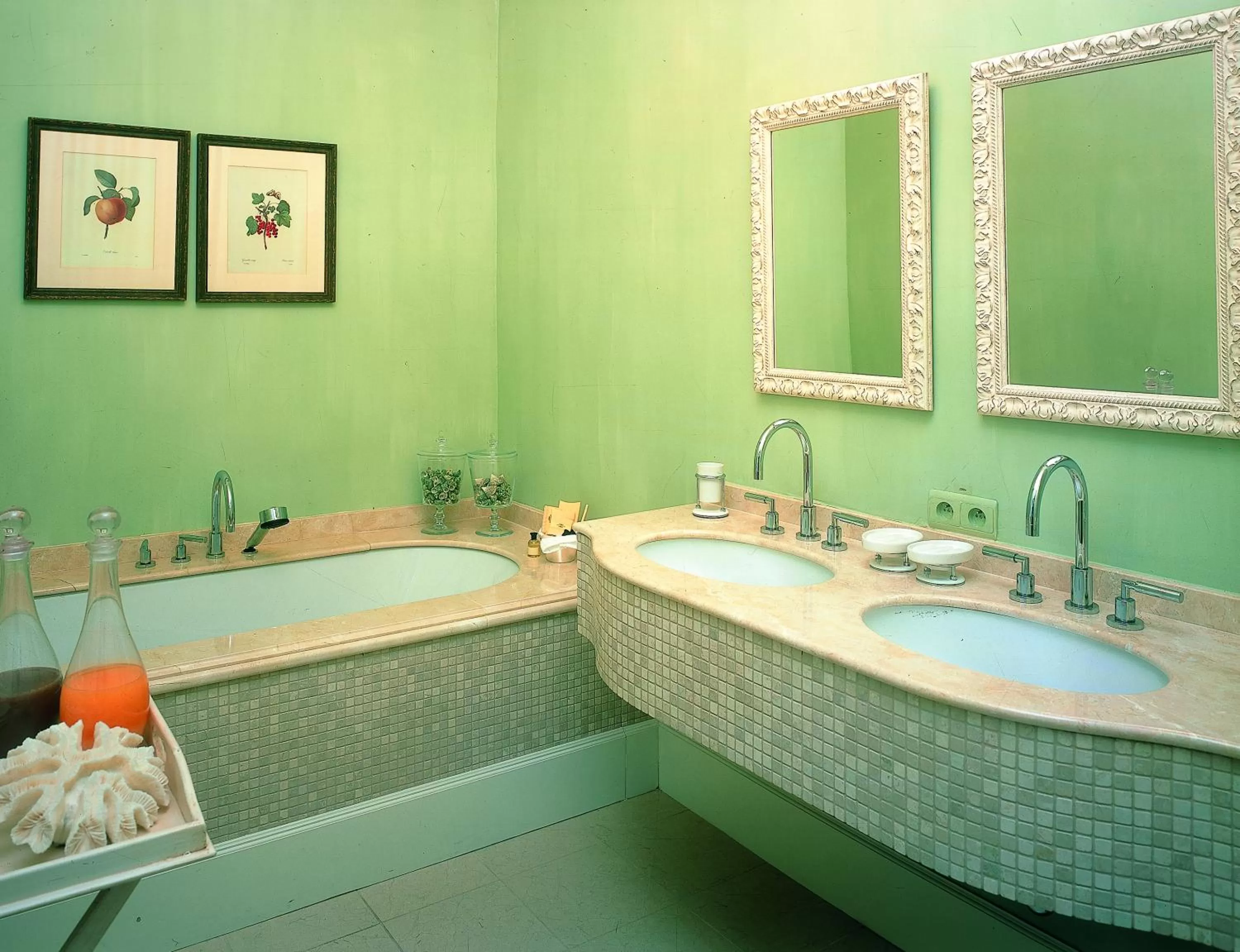 Bathroom in Hotel Recour