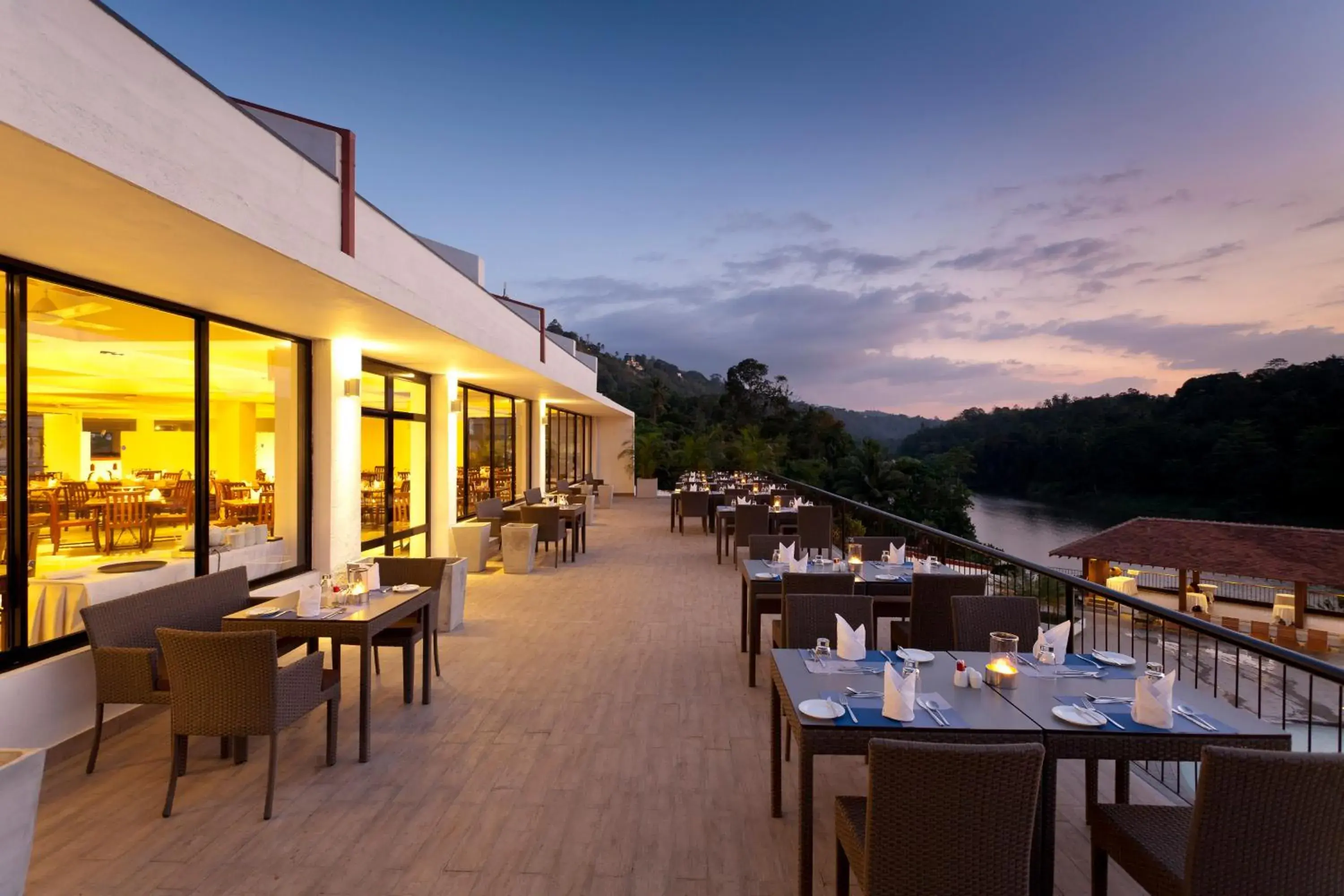 Restaurant/Places to Eat in Cinnamon Citadel Kandy