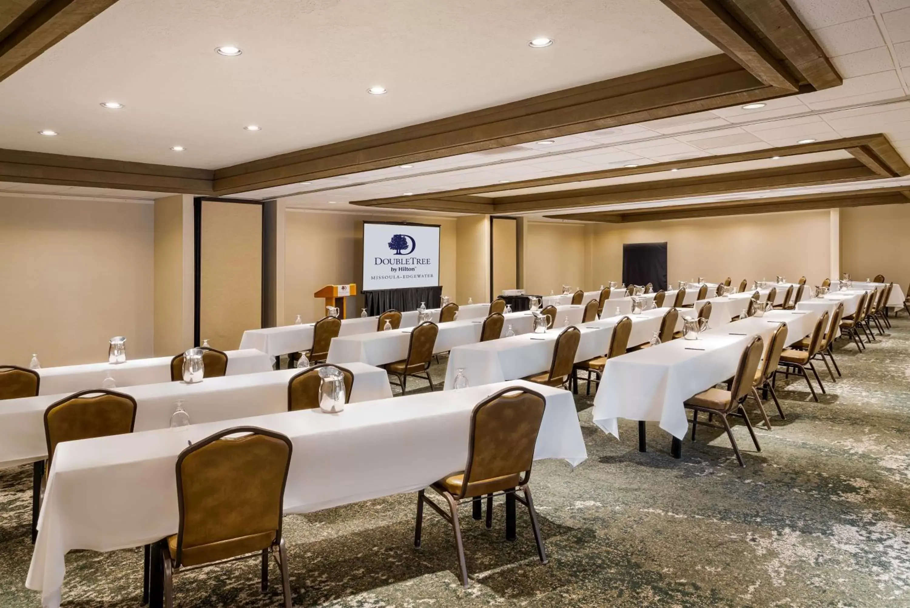 Meeting/conference room in DoubleTree by Hilton Missoula Edgewater
