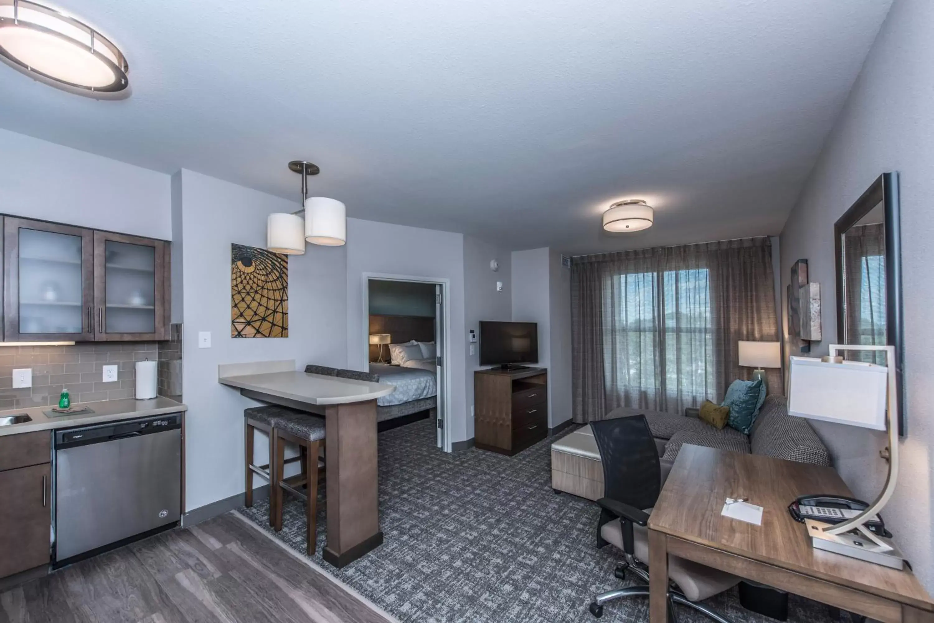 Photo of the whole room, Seating Area in Staybridge Suites Charleston - Mount Pleasant, an IHG Hotel